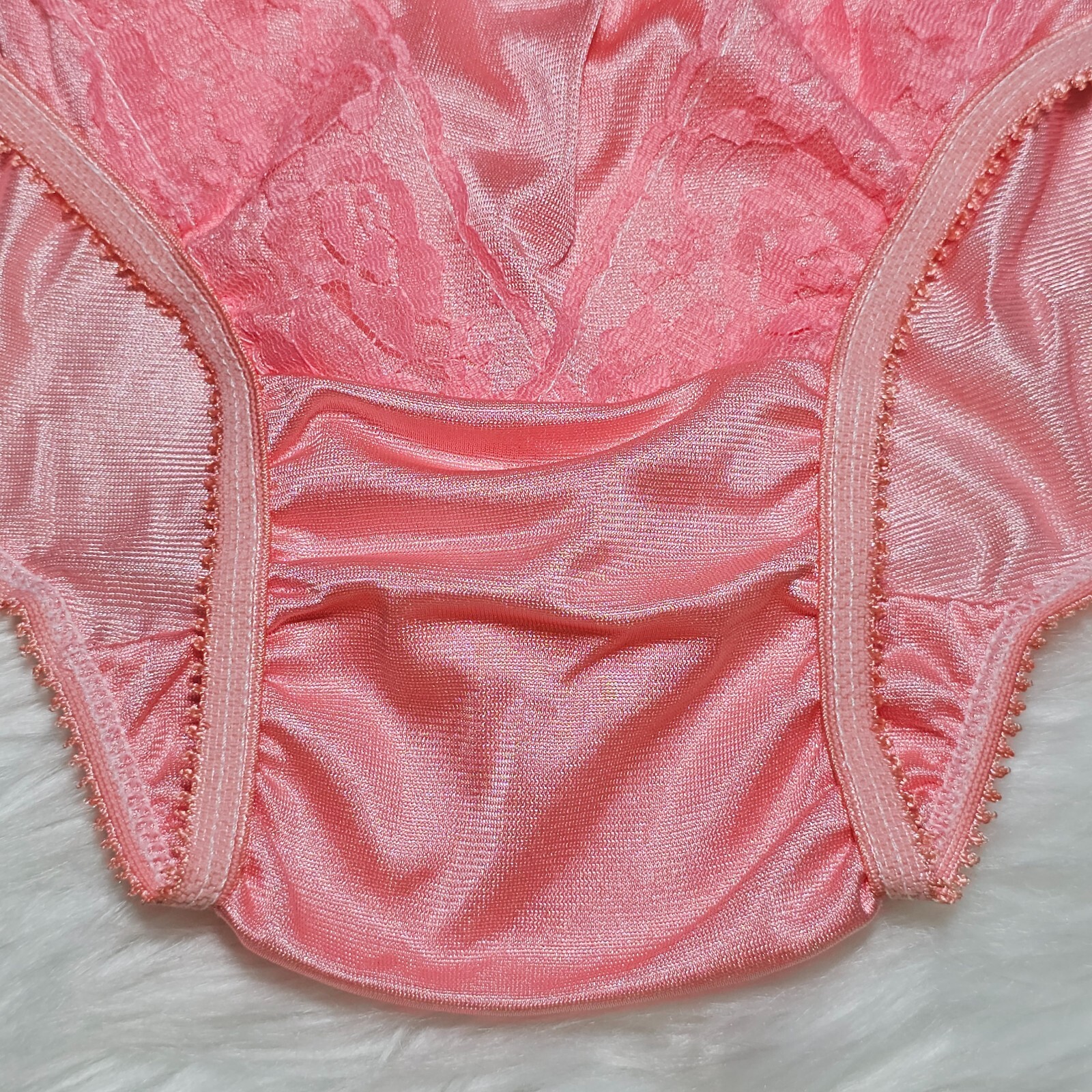 VTG Silky Nylon Panty Sissy Lace Peach Granny Sheer Brief Size 8/XL Hip 40-44″