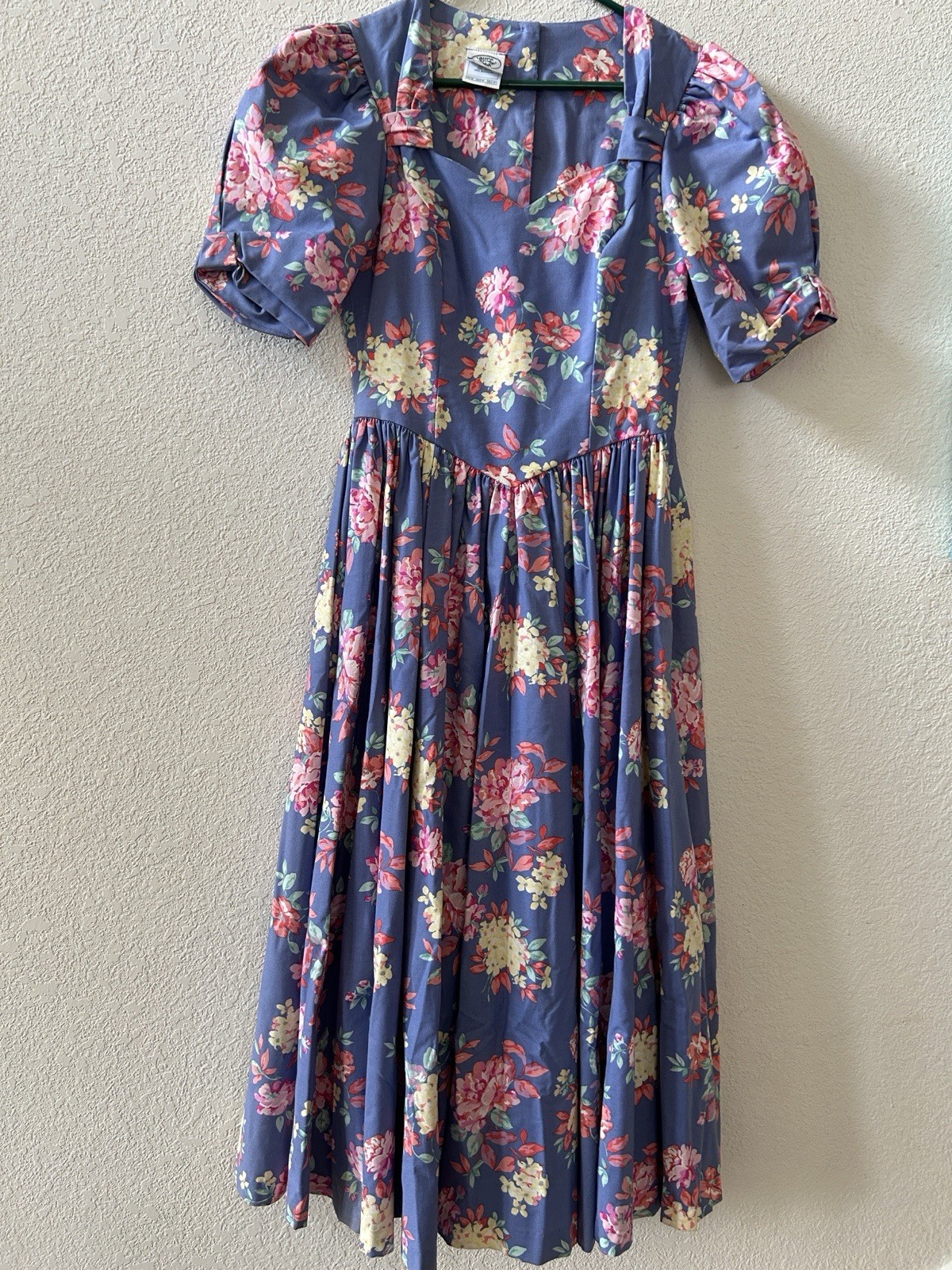 Laura Ashley Vintage Dress 10 1980s floral 100% cotton periwinkle Tea Length LN