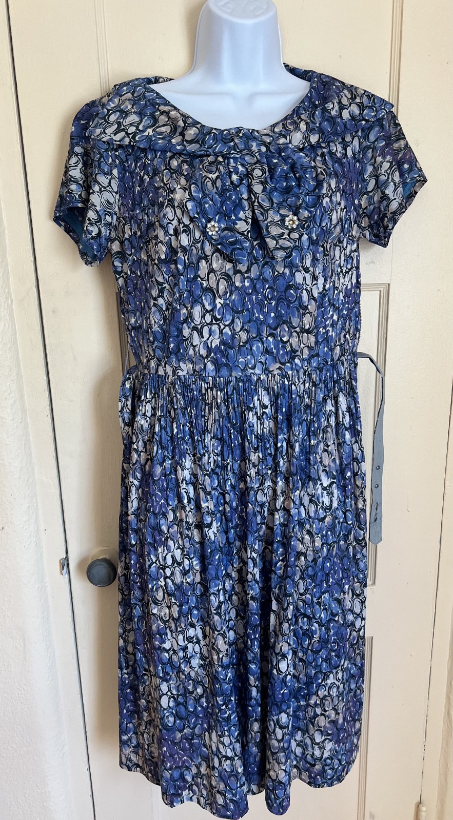 Vintage blue geometric 50s soft knit dress Fancy collar rhinestones belt Size L