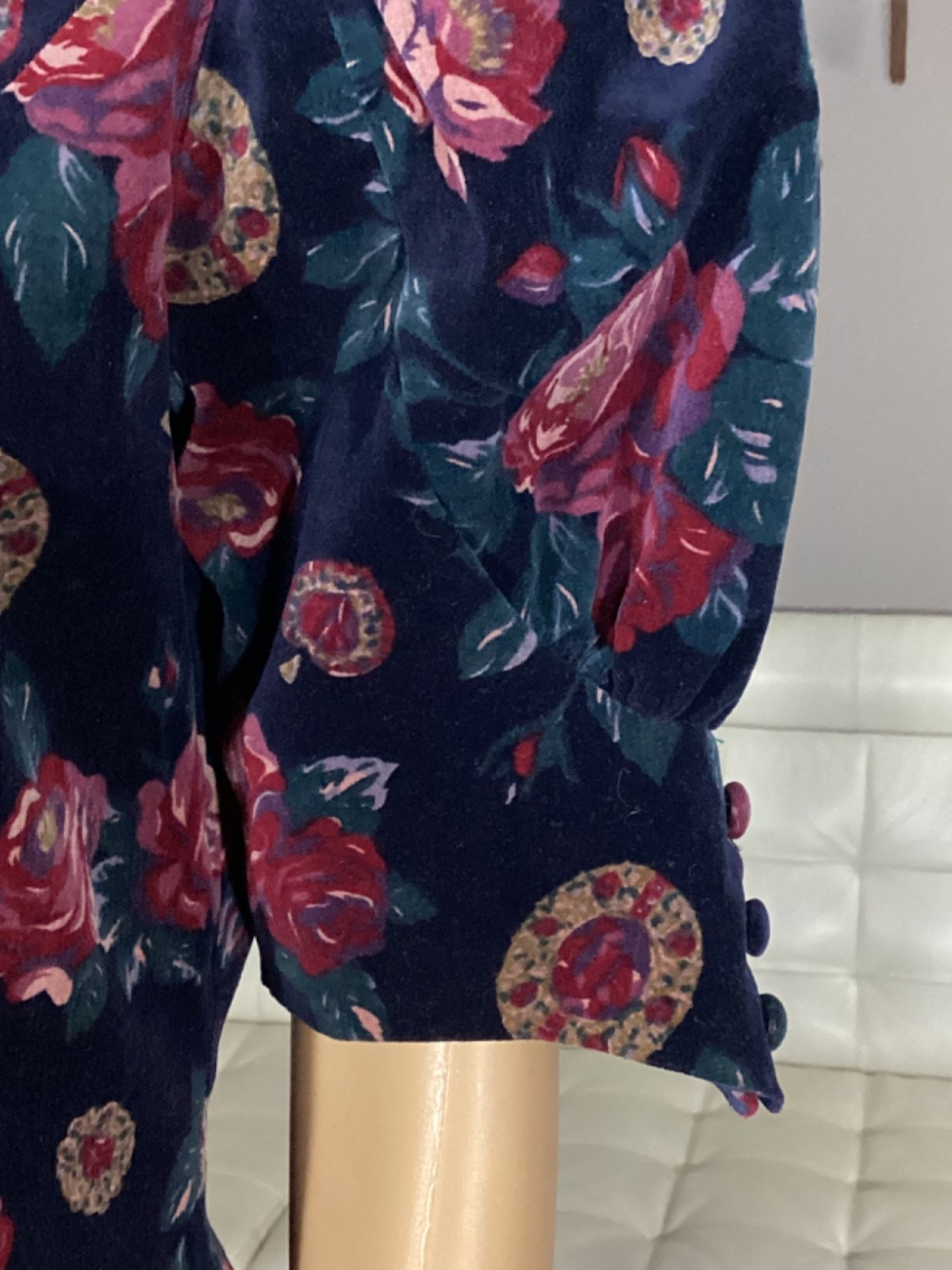 Vintage Laura Ashley Black Velvet Floral Roses Puff Sleeve Dress US Sz 12