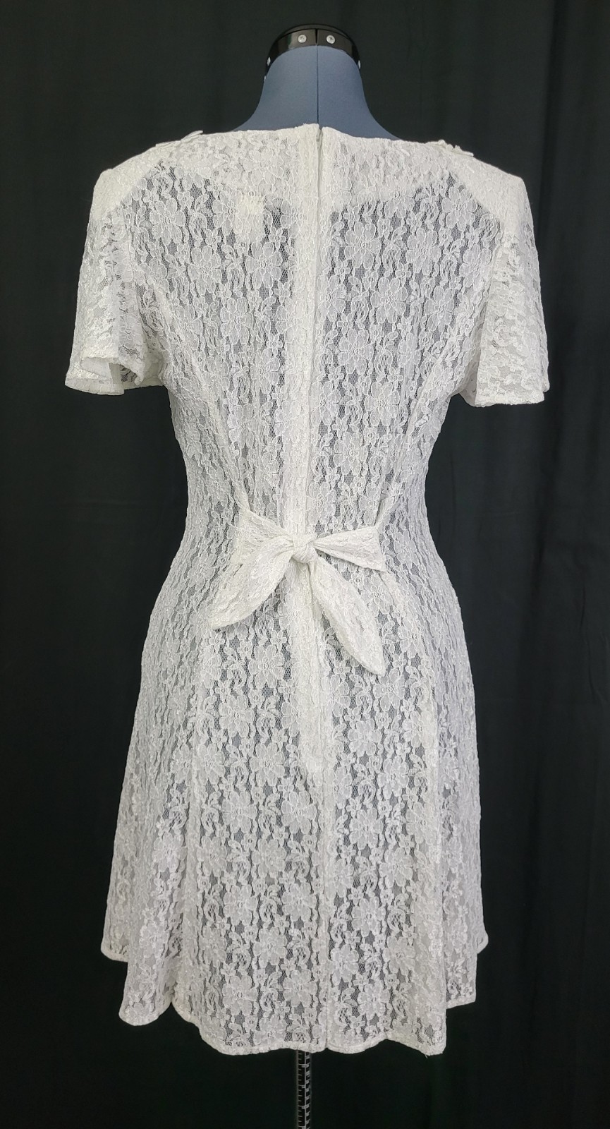 Vtg Dawn Joy Fashions White Lace Fit & Flare Dress w Flutter Sleeves Size 9/10