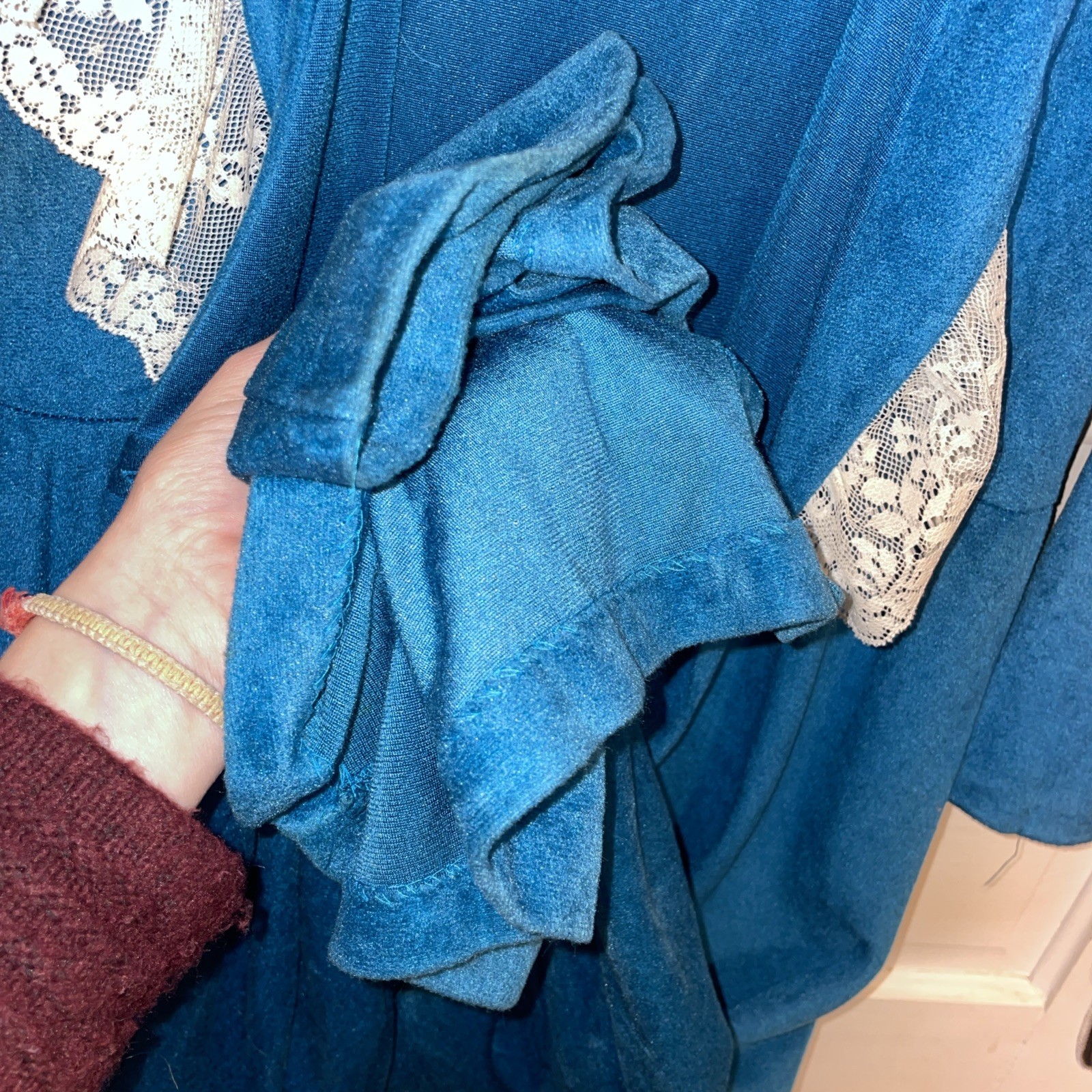 Vintage Teal Velvet Long Housecoat Lace Trim Grandma Granny Nostalgia M 12-14