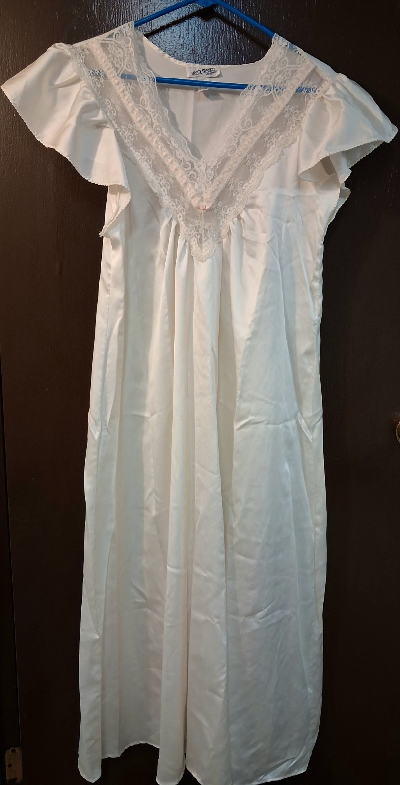 Vintage Lily of France Ivory Lace Long nightgown Size Medium 90s