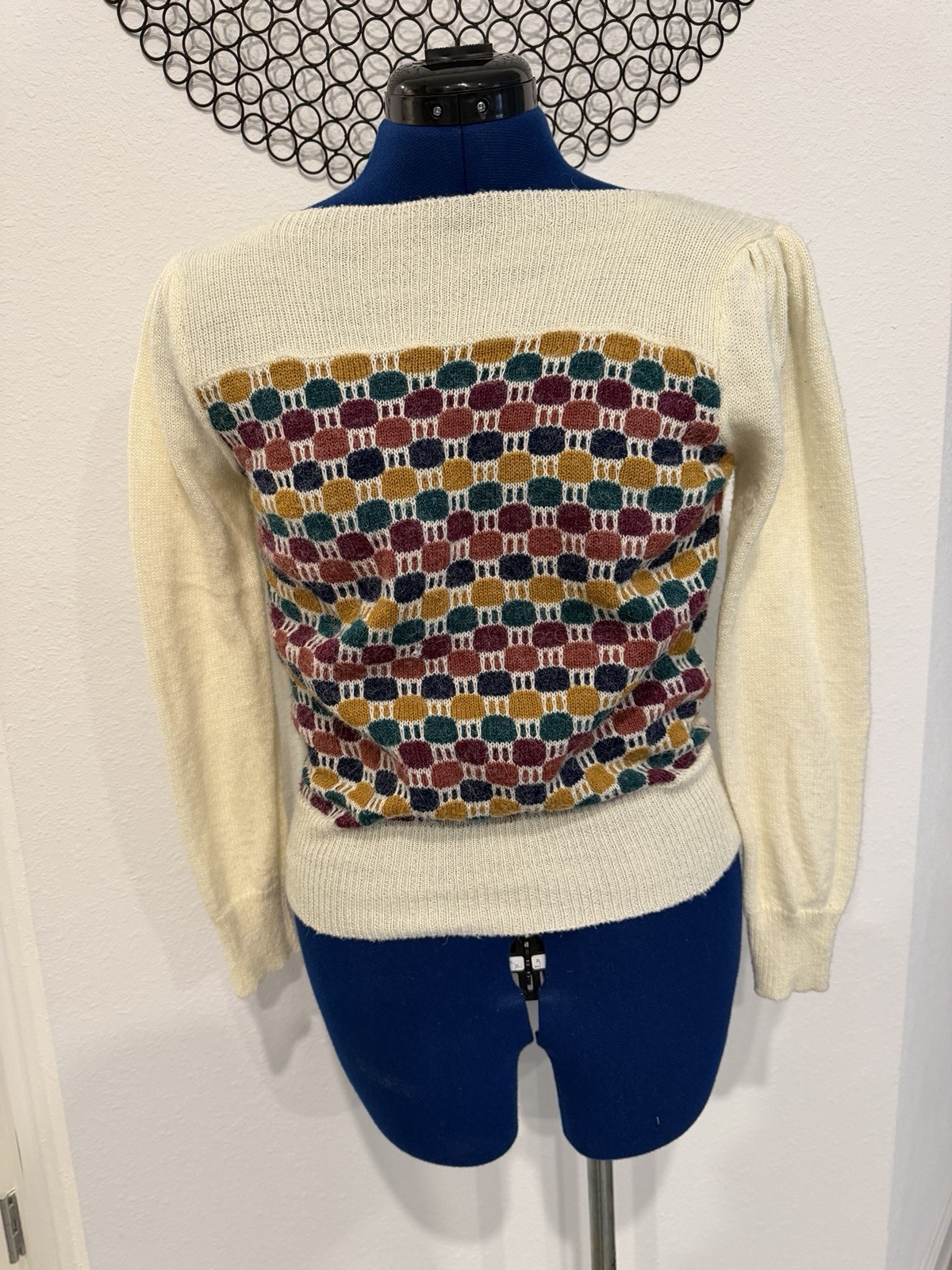Women’s Vtg 70’s 80’s Sweater Size Small Medium