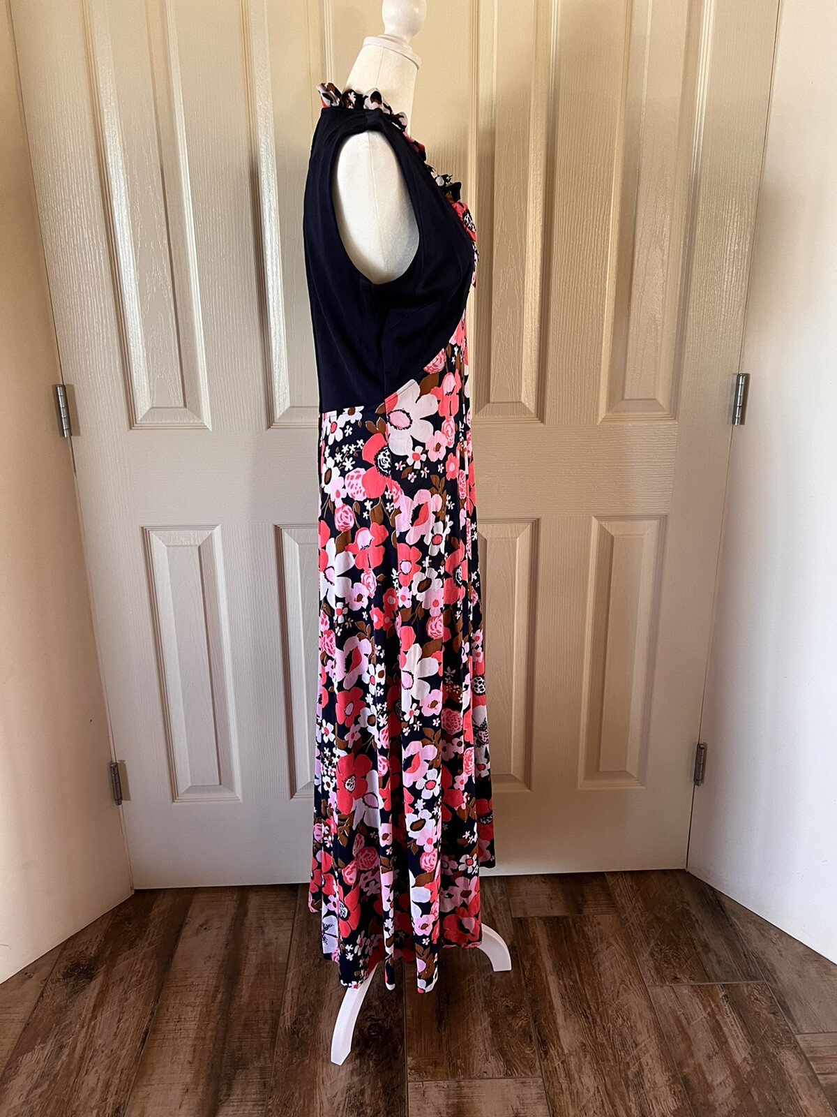 vintage 70s floral maxi dress navy with pink white flowers sleeveless ruffle