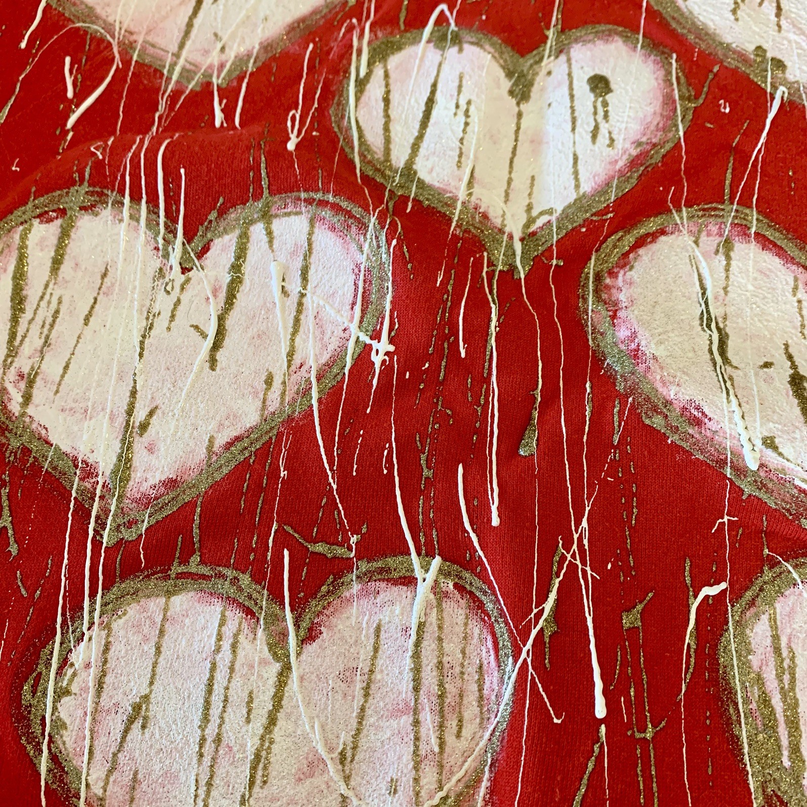 Vintage Valentine’s Day Red Sweatshirt with painted hearts gold paint spatter L