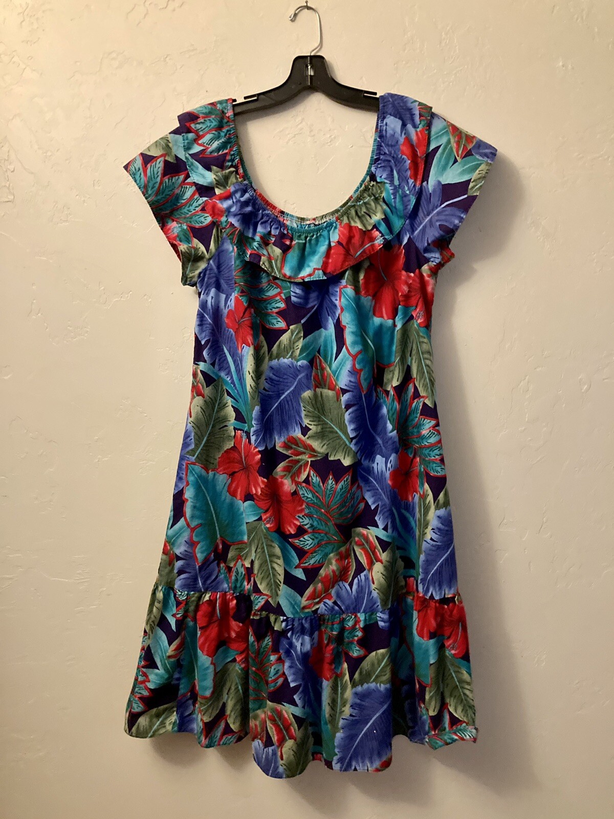 Vintage Hilo Hattie The HI Original Multi Floral MuuMuu Women’s L