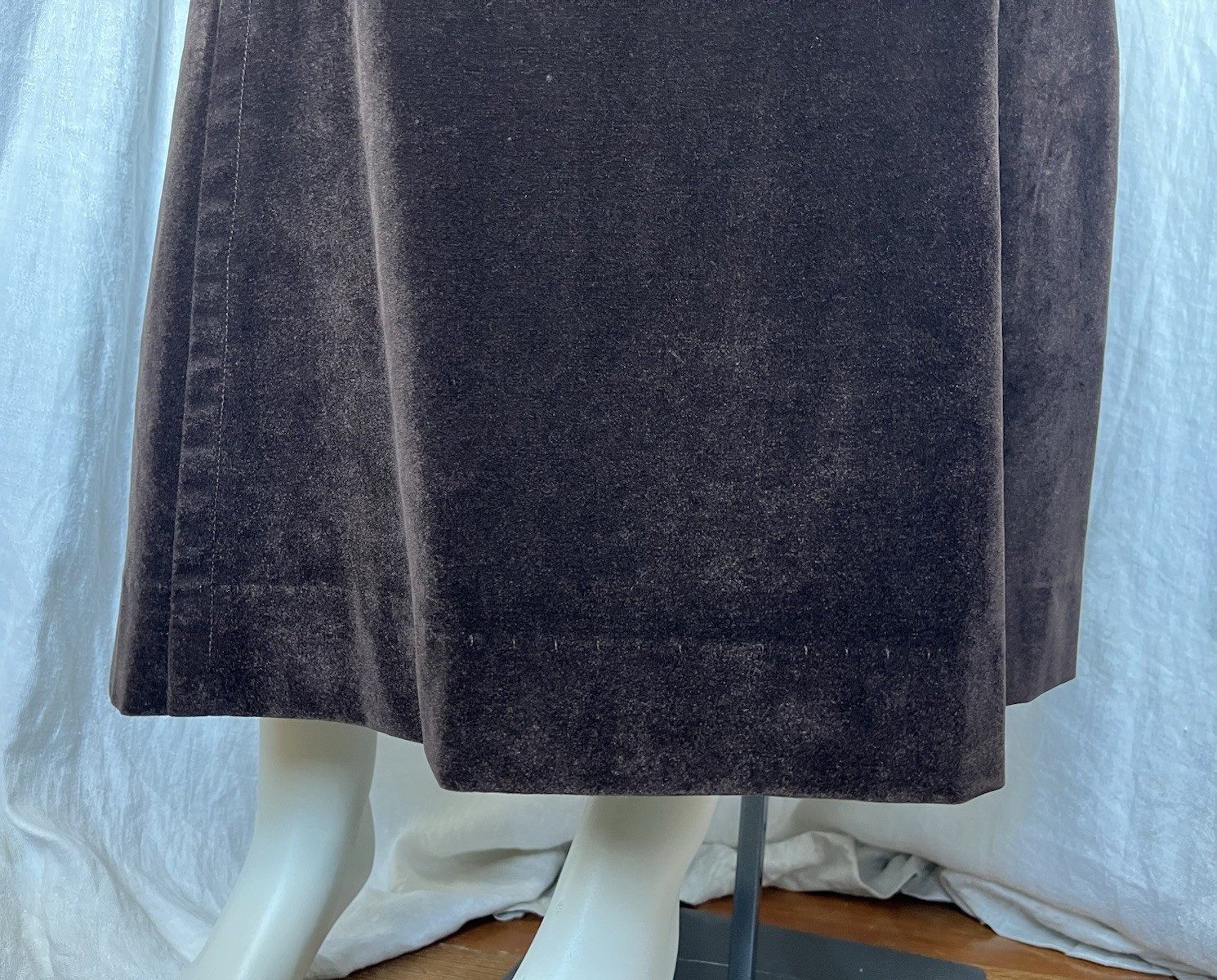 Vintage 1970s Maxi Skirt Brown Velveteen Metal Buckle Boho Hippie Grunge 70s XS
