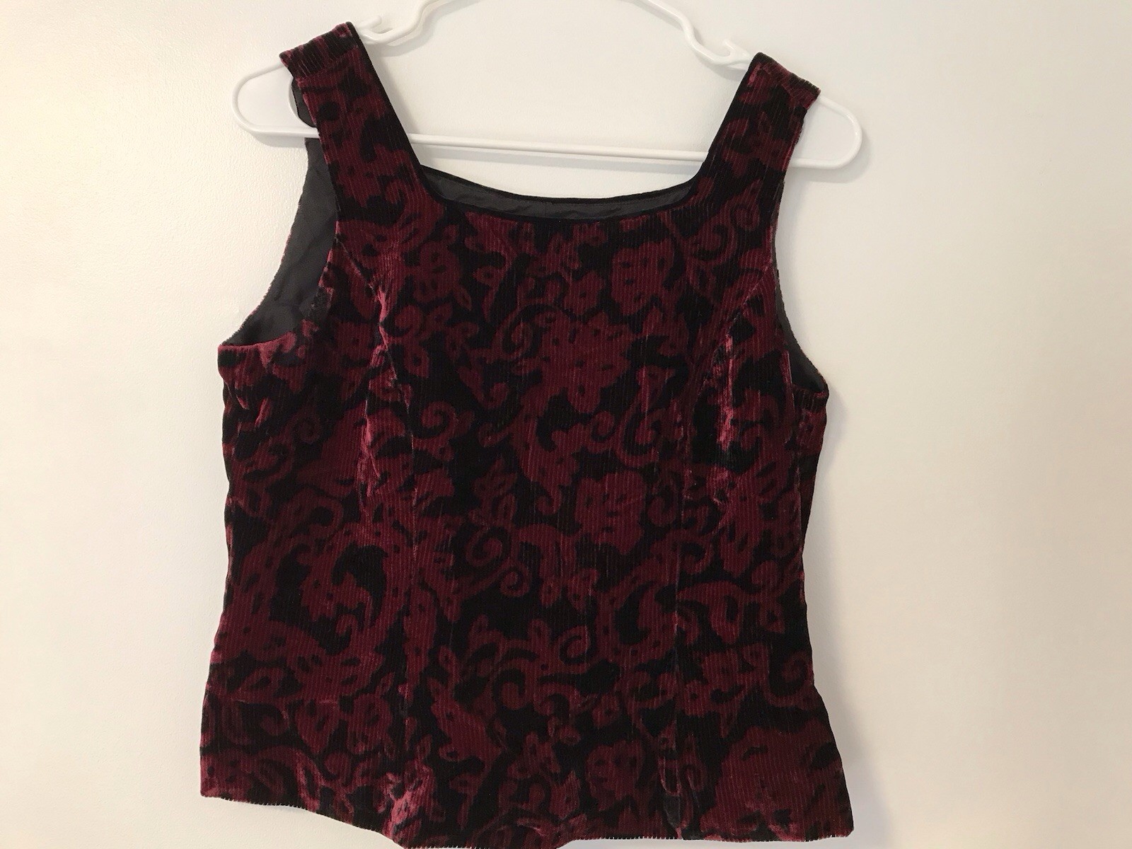 Vintage Gianni Black Red Floral Velvet Tank Size 8P Witchcore Fairy Goth Grunge