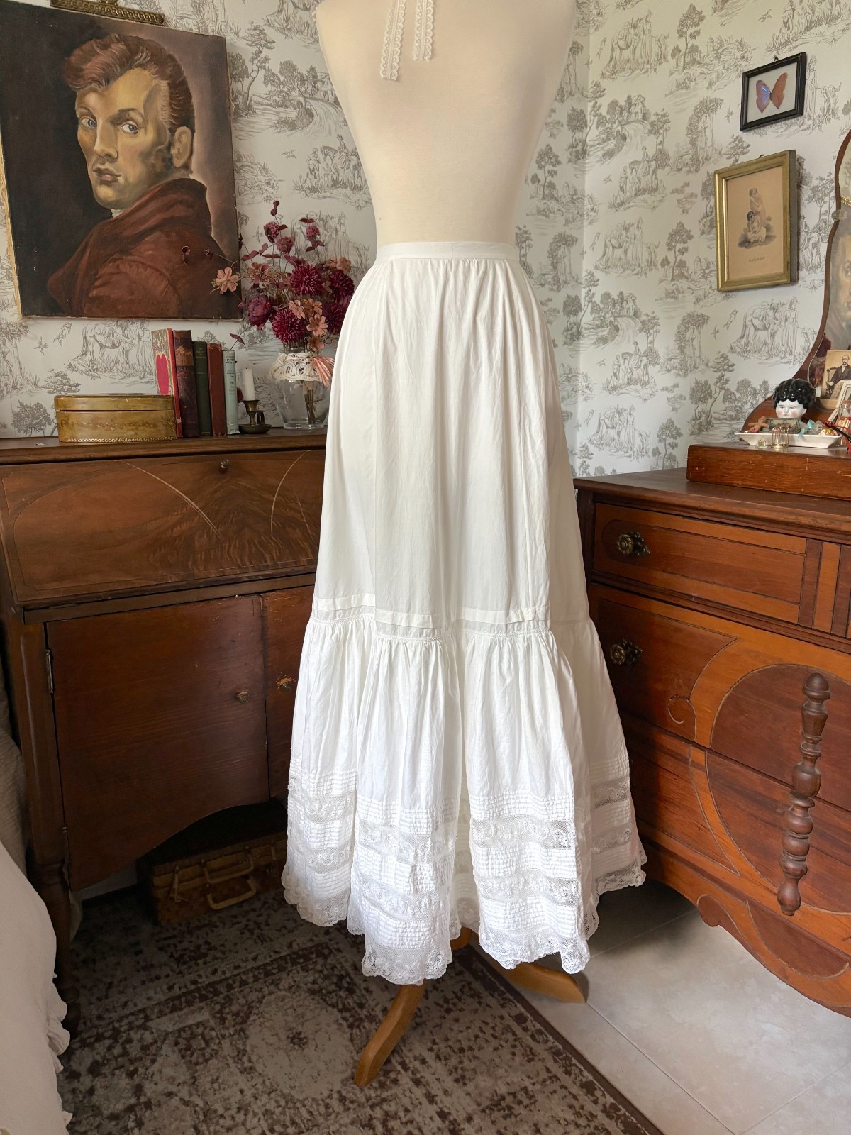 Antique Victorian Edwardian Heavy White Cotton Petticoat Cottagecore 1890s-1900s
