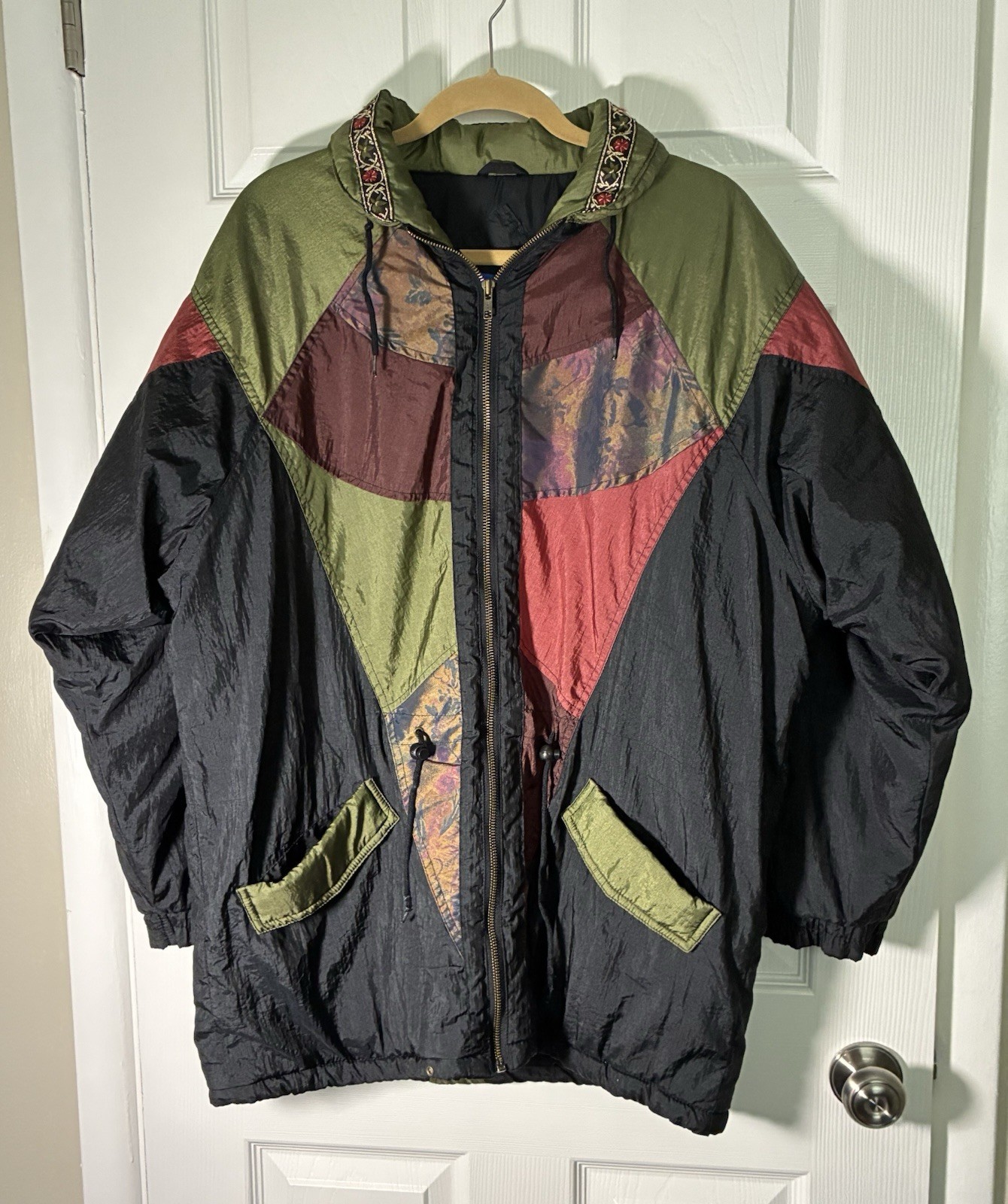 Women’s Jacket -Flurries 80s 90s Geometric Color Block- Nylon- Medium – Vintage