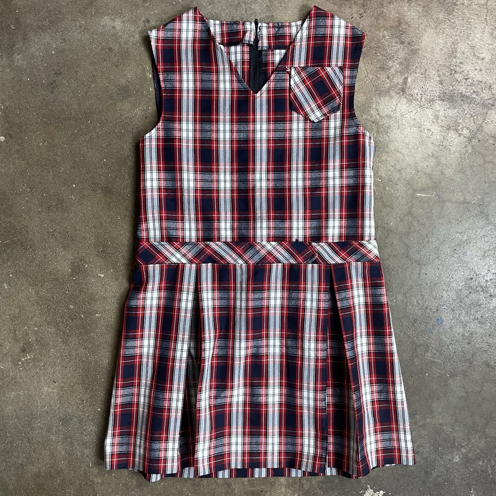 Vintage pleated pinafore plaid school dressSize Small to medium