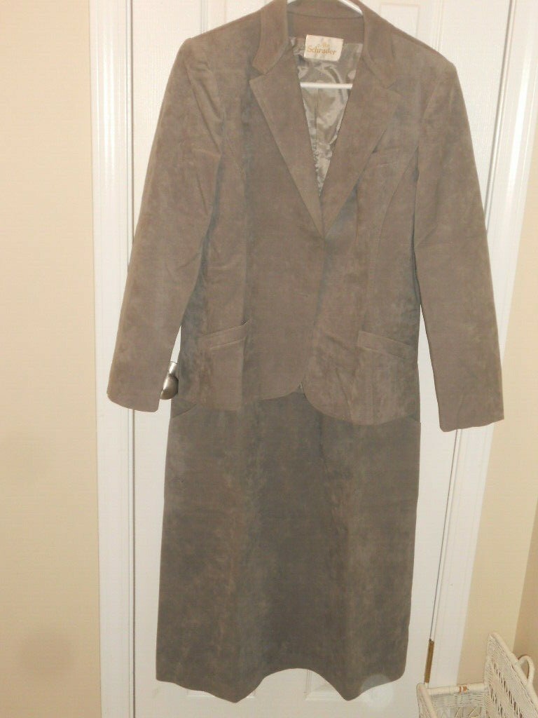 Vintage Abe Schrader Gray Suede Blazer & Matching Skirt Size 16 Excellent