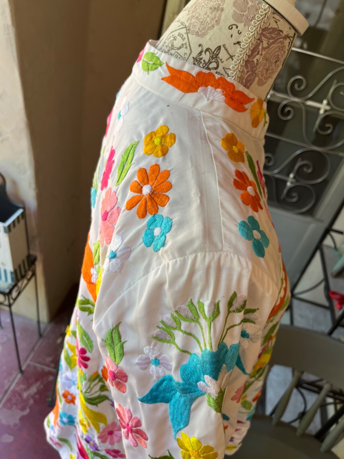 60s Jacket~Long Tunic Blouse~Embroidered Floral Hippie~Mandarin Collar~Size ML