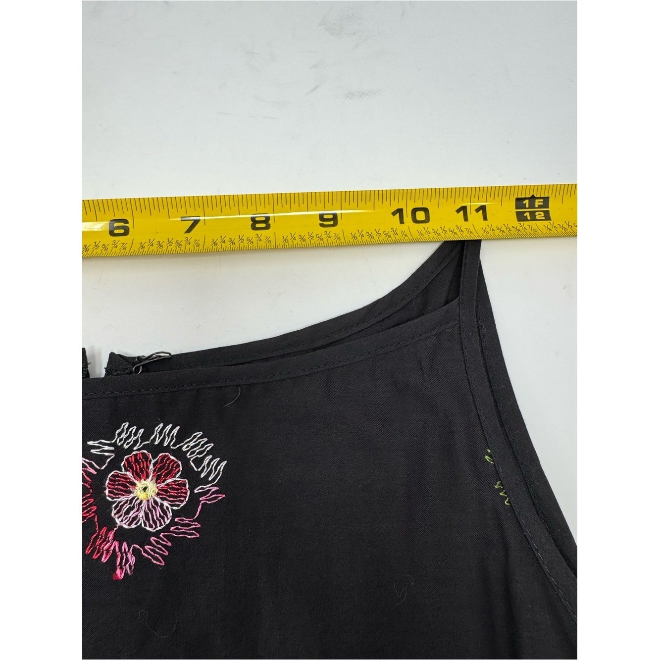 Vintage 1995 Harold’s Little Black Dress Floral Embroidery Side Slit 100% Cotton