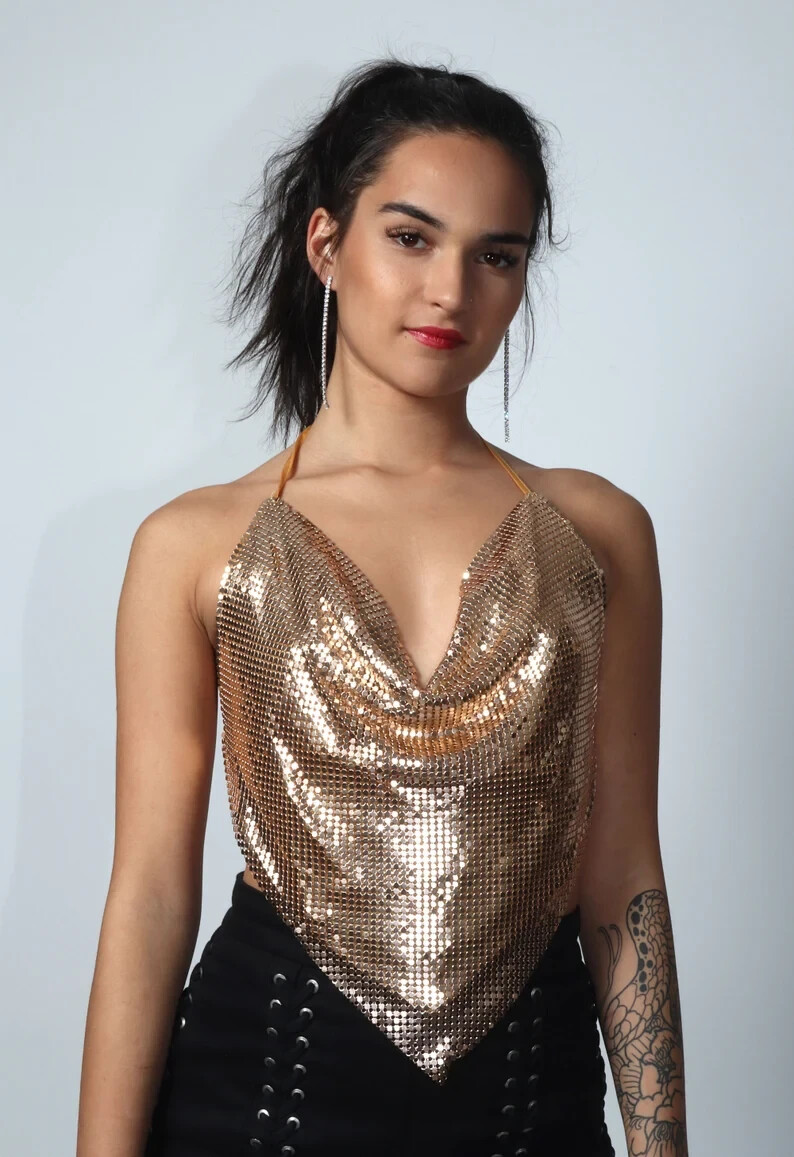1970’s Women’s O/S Disco Gold Chainmail Metal Mesh Halter Top Belt & Purse 3 PCS