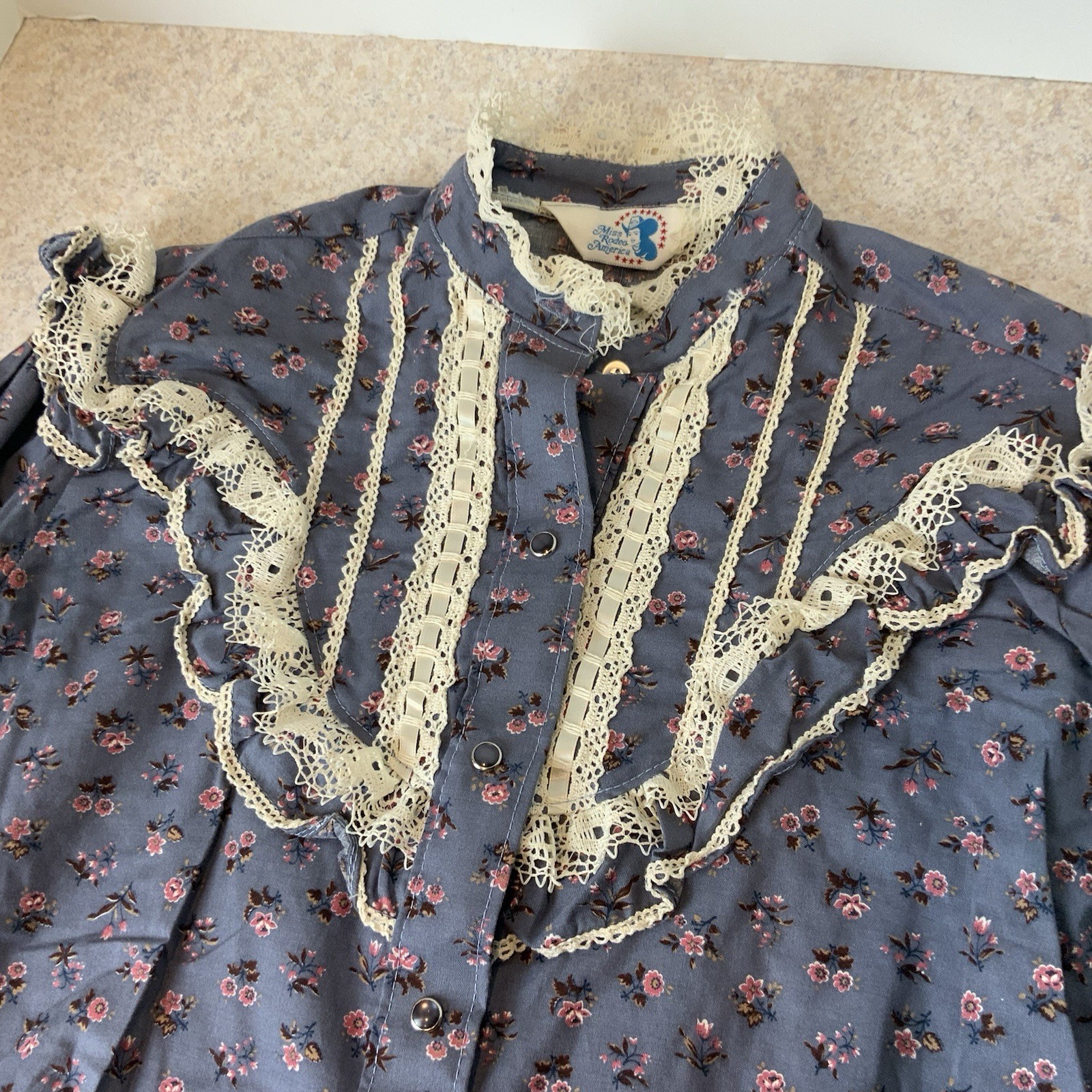 VTG Miss Rodeo America 70’s Women’s S Western Lace Prairie Top Skirt Set Rare!