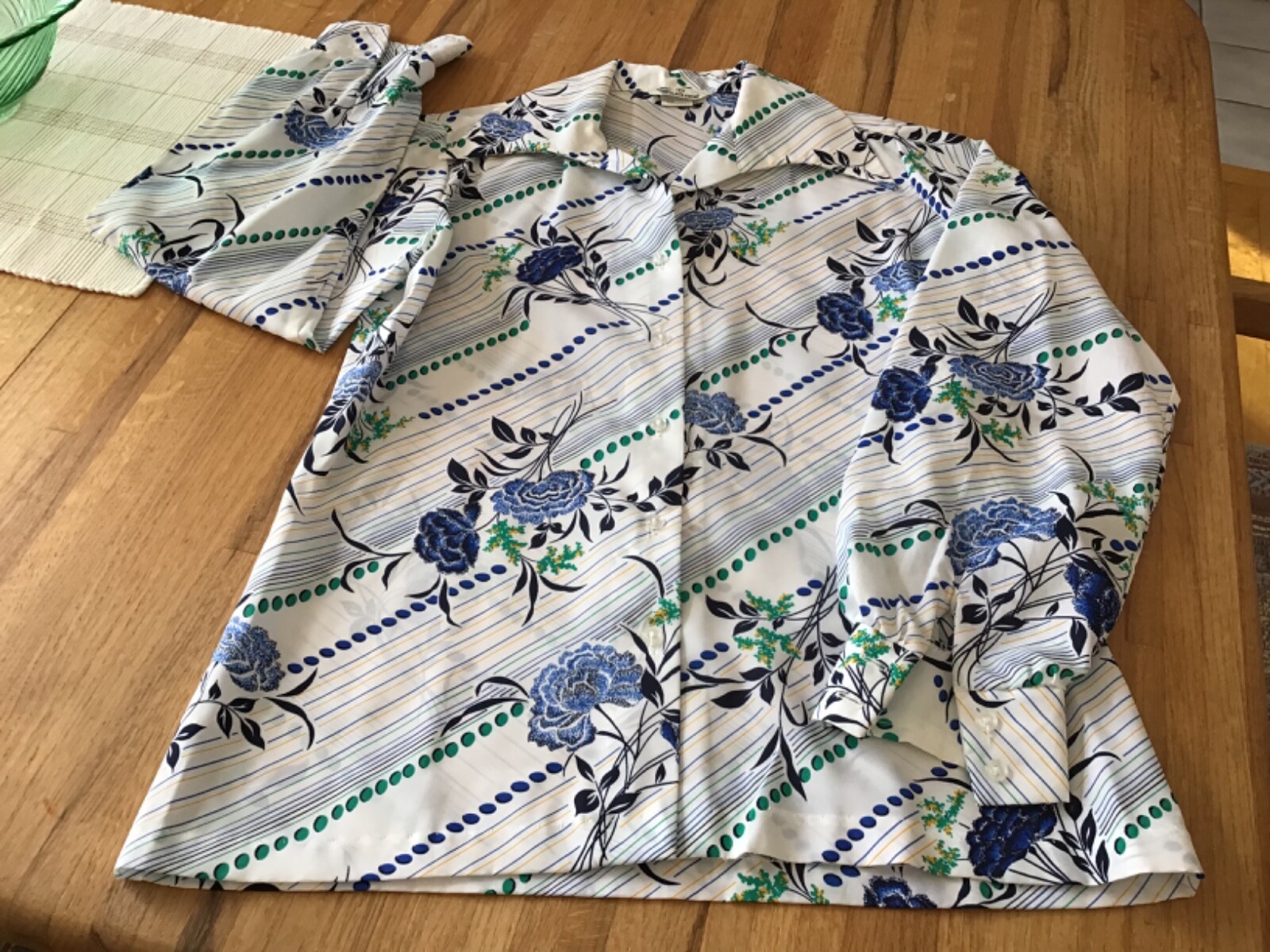 Vintage 70’s GAILORD Texturized Polyester Blue Floral Blouse Size 8 Disco Era!
