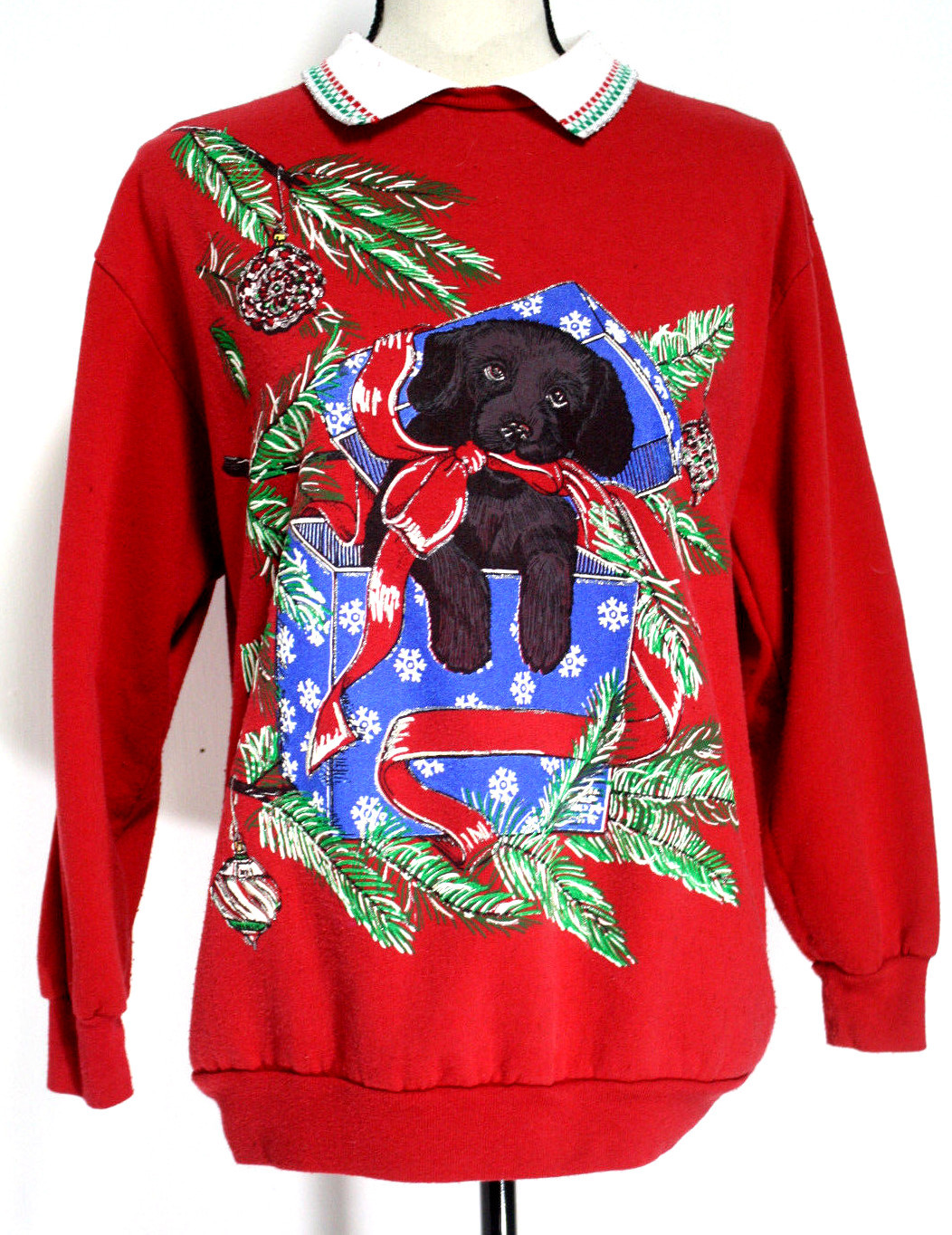VTG Holiday Time Womens Sz Small Red Christmas Sweatshirt Puppy Present Ornament