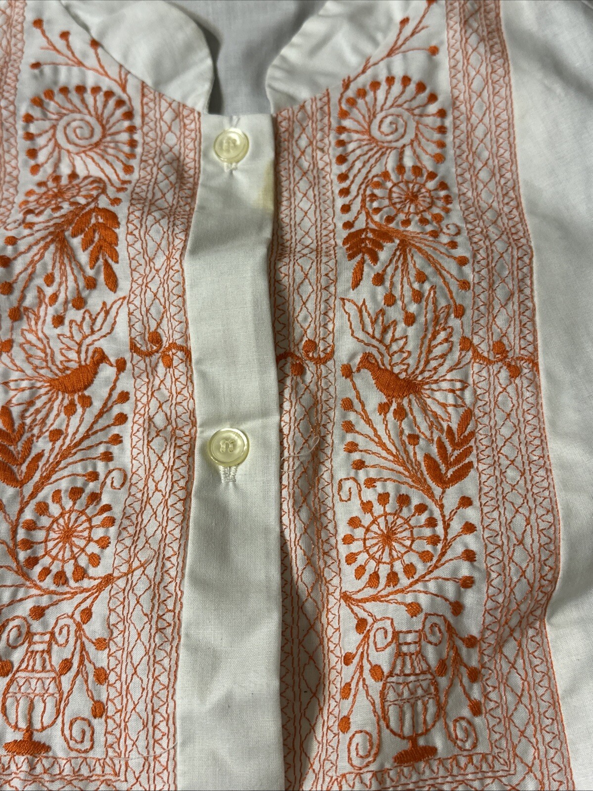 MAJESTIC Vtg 60-70s White Orange Embroidered 3/4 Sleeve Blouse Sz 16