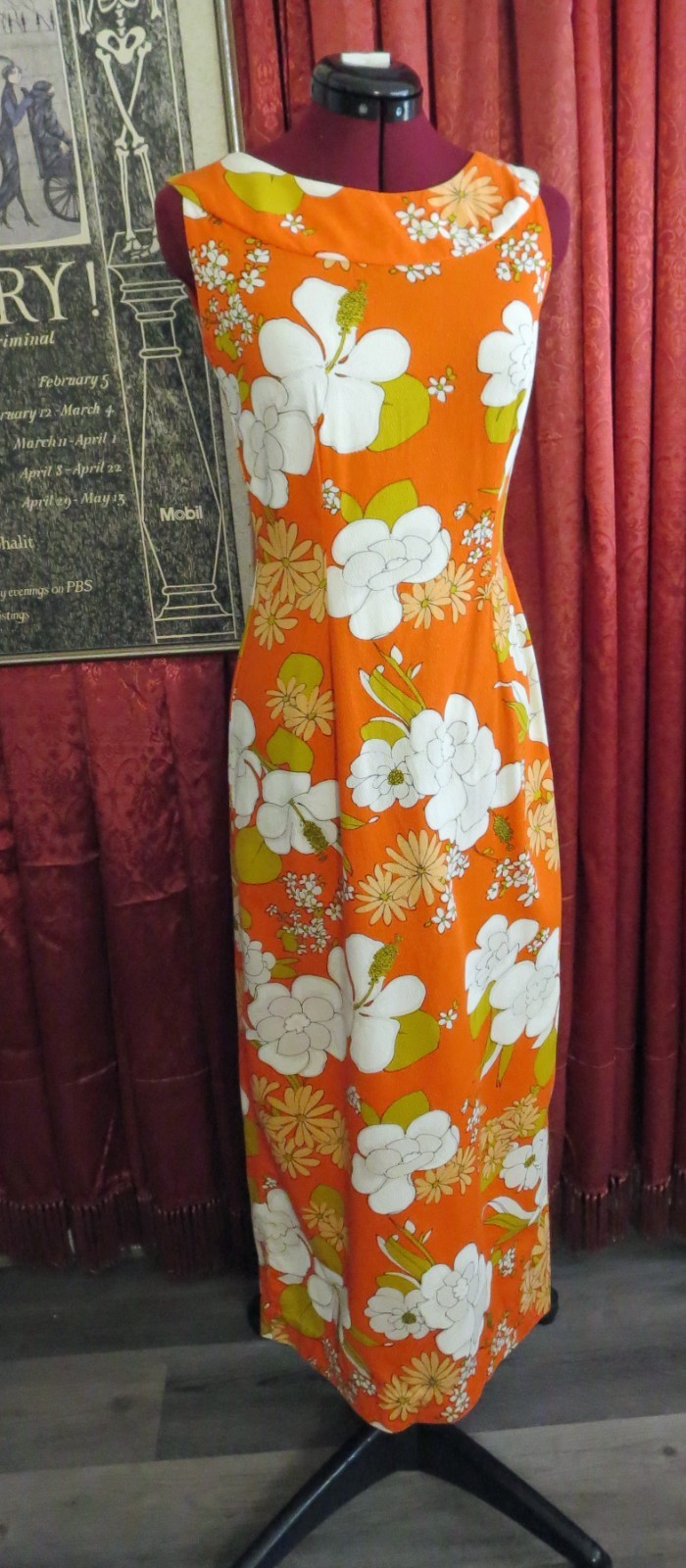 1960s Orange and White Floral Hawaiian Bark Cloth Tourist Resort Dress