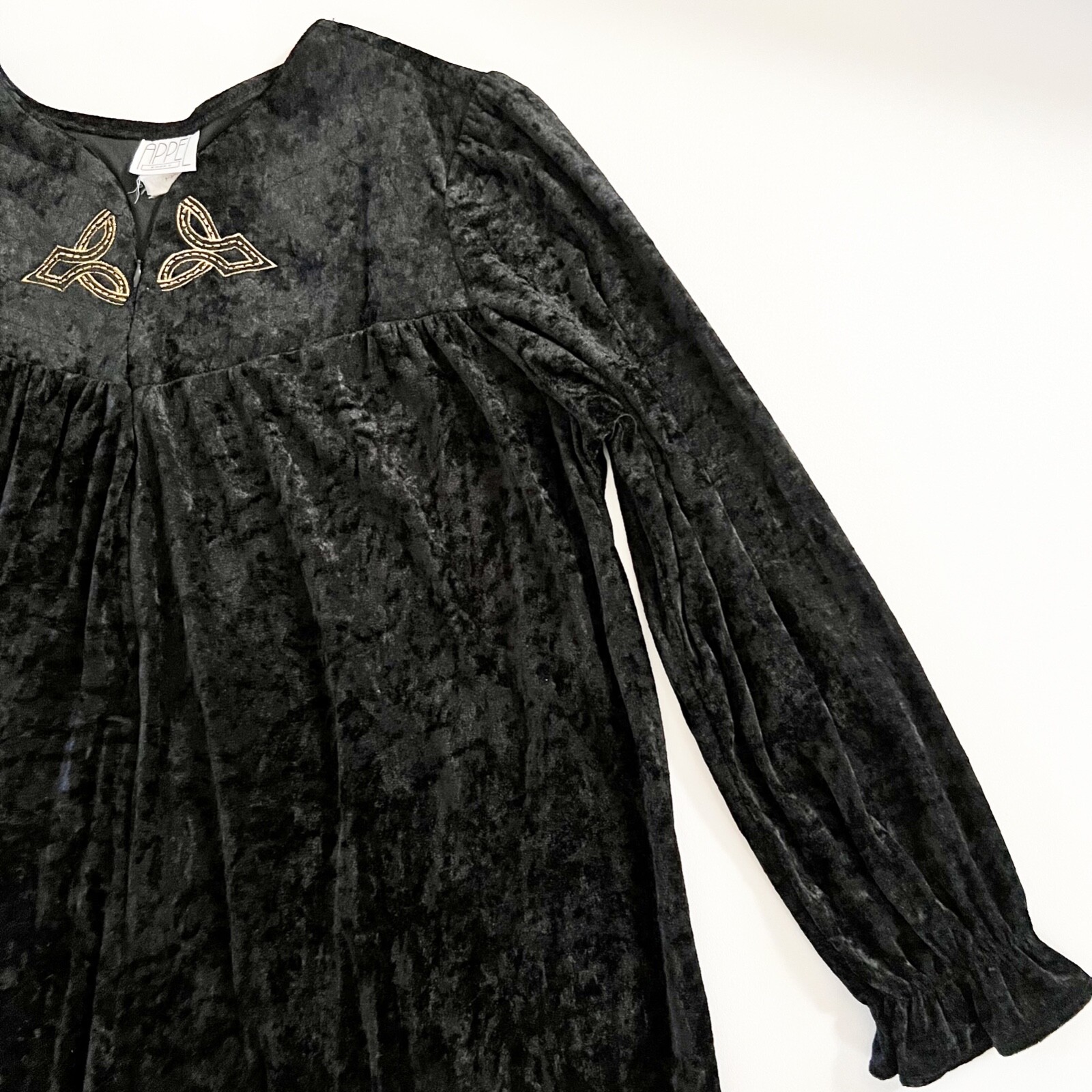 Vtg Appel Robe House Coat Blk Crushed Velvet Zip Quilted Chest Gold Pockets Sz L