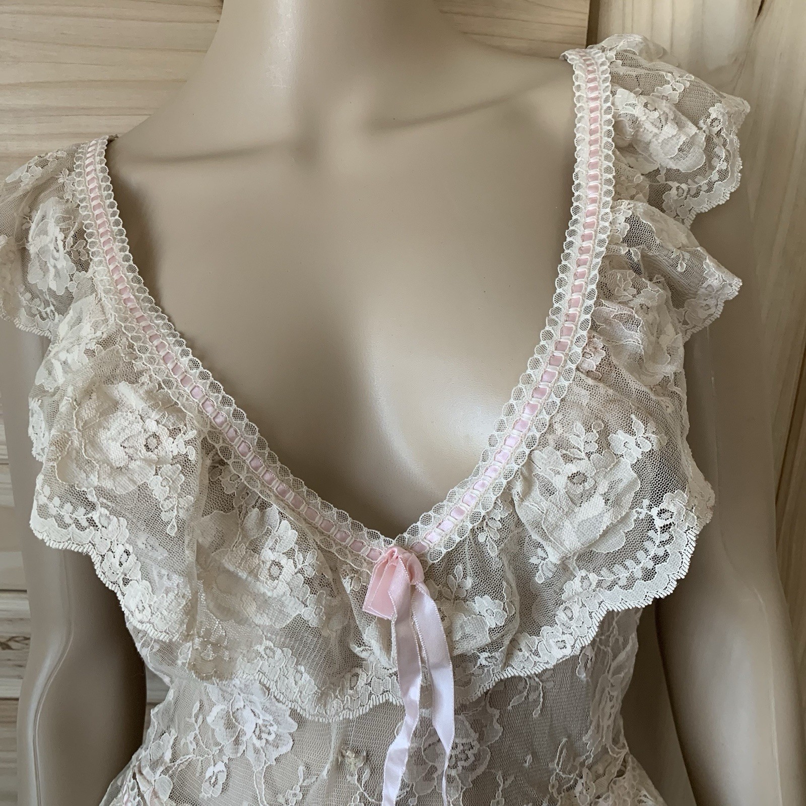 Vintage 70s 80s Designer Emil Bole Tan Beige nude Floral Lace Teddy W Ribbons