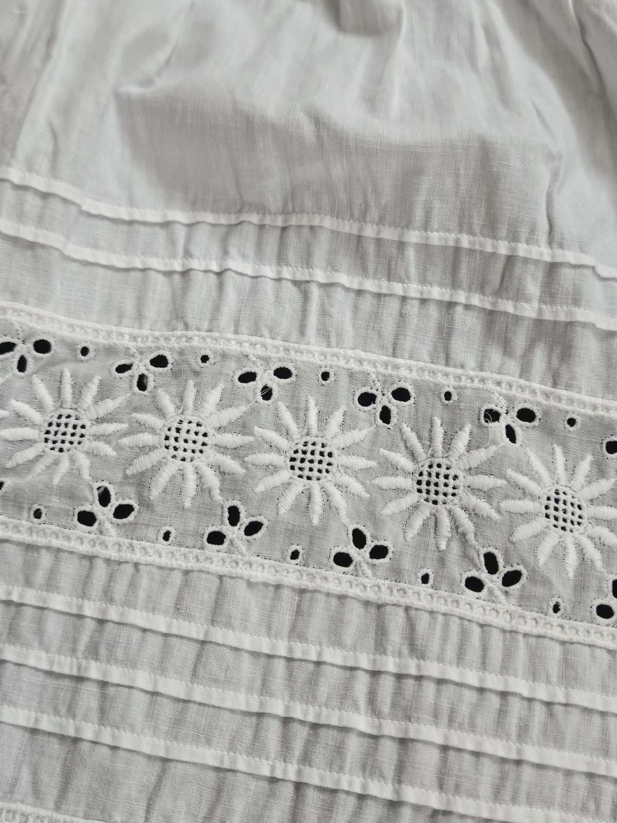 Antique Edwardian Victorian 1900s White Cotton Eyelet Lace Petticoat Altered