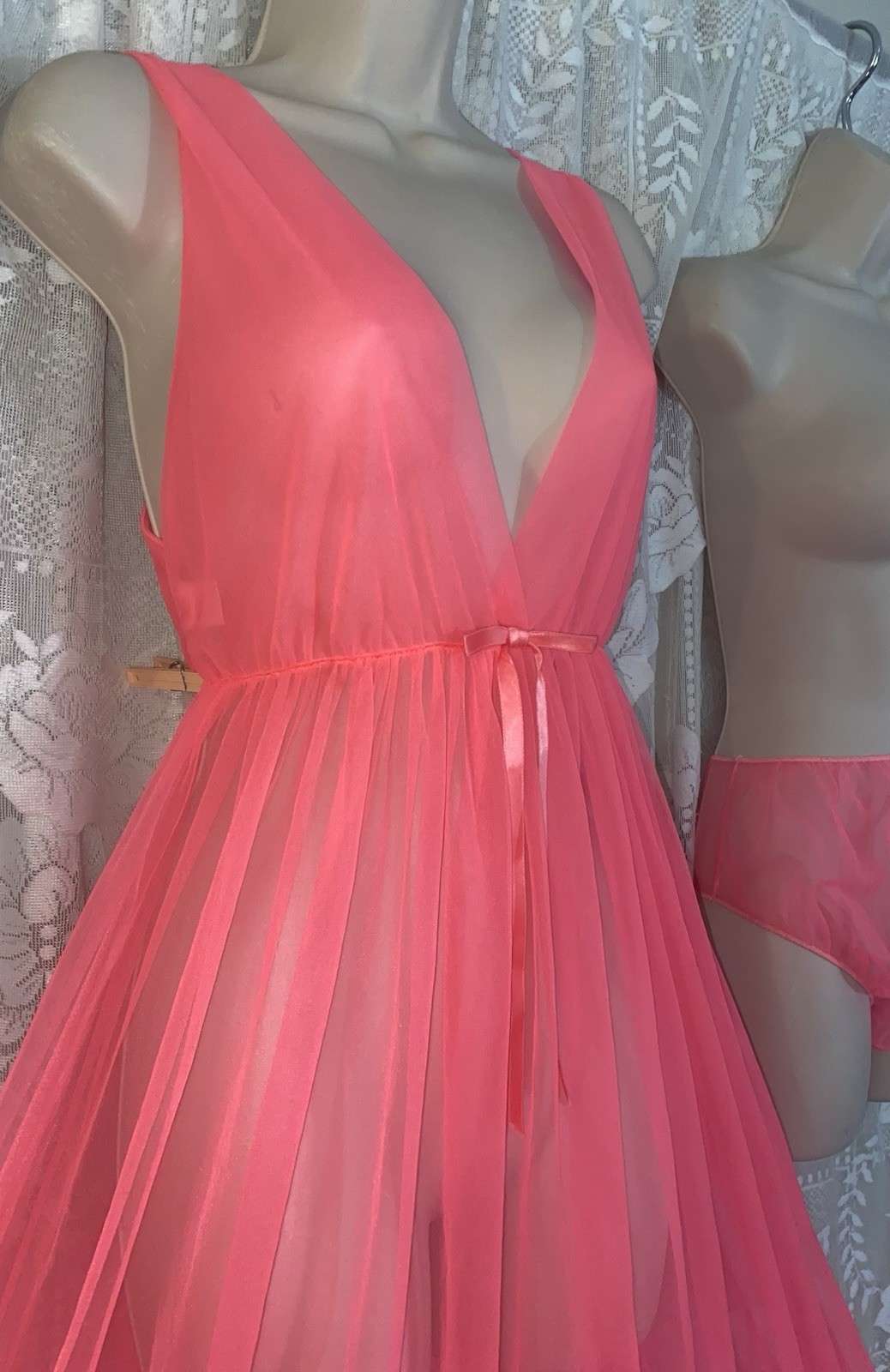 VTG NWOT L XL NEON CORAL Ultra Sheer Chiffon Full Sweep Nightgown w Panties Set