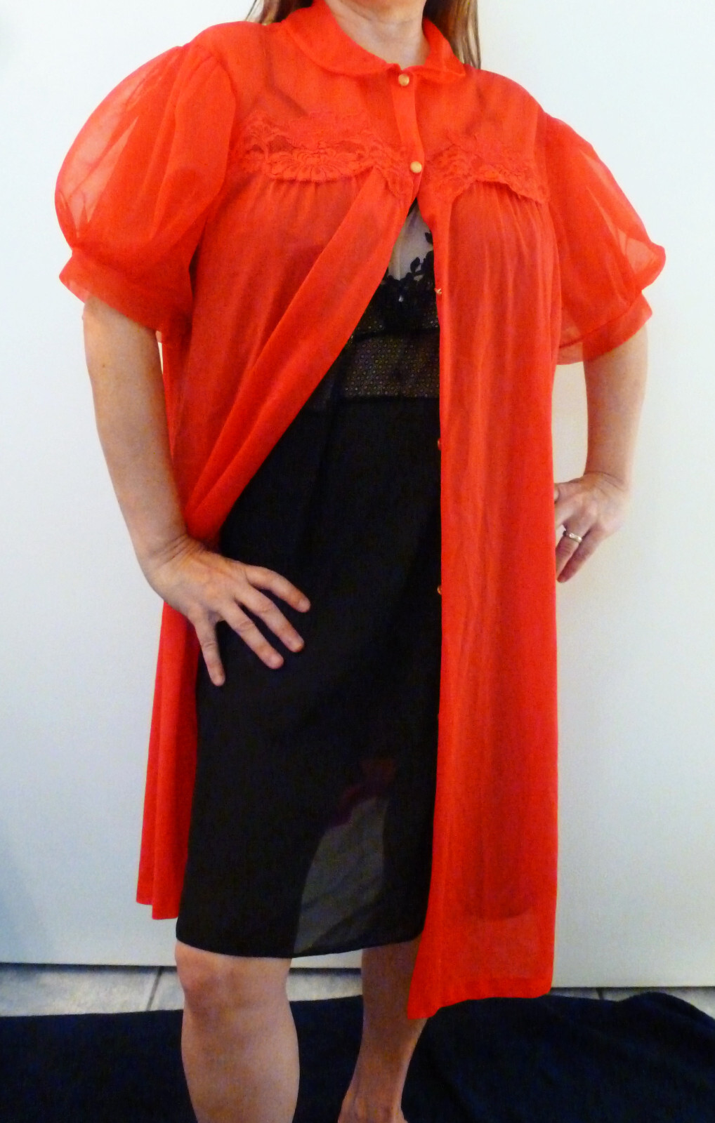 JC PENNEY CHARMODE VTG RED DOUBLE LAYER CHIFFON PEIGNOIR ROBE PUFF SLEEVES L EVC