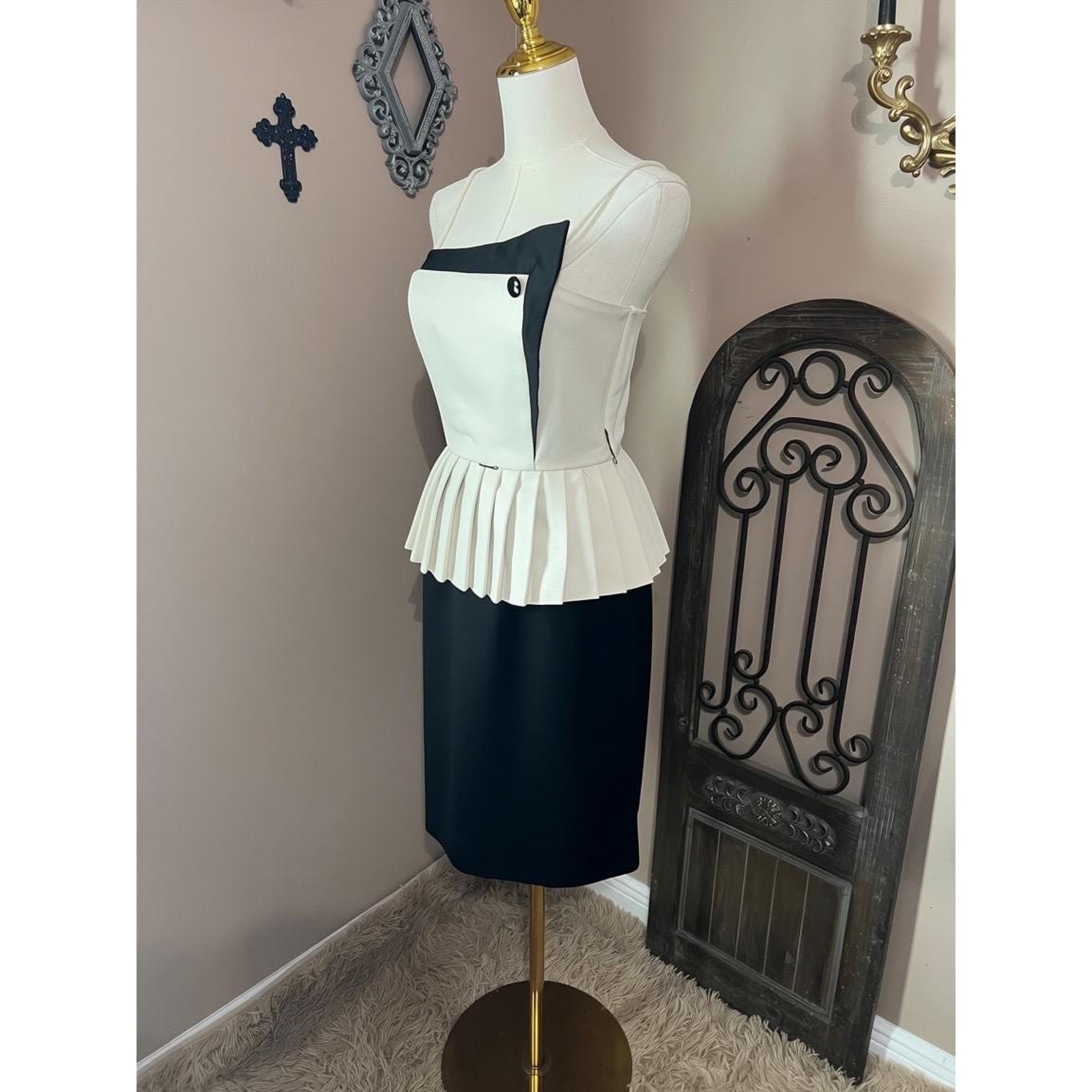Vintage 80s Black & Ivory Structured Peplum Cocktail Dress Size S New Wave Goth