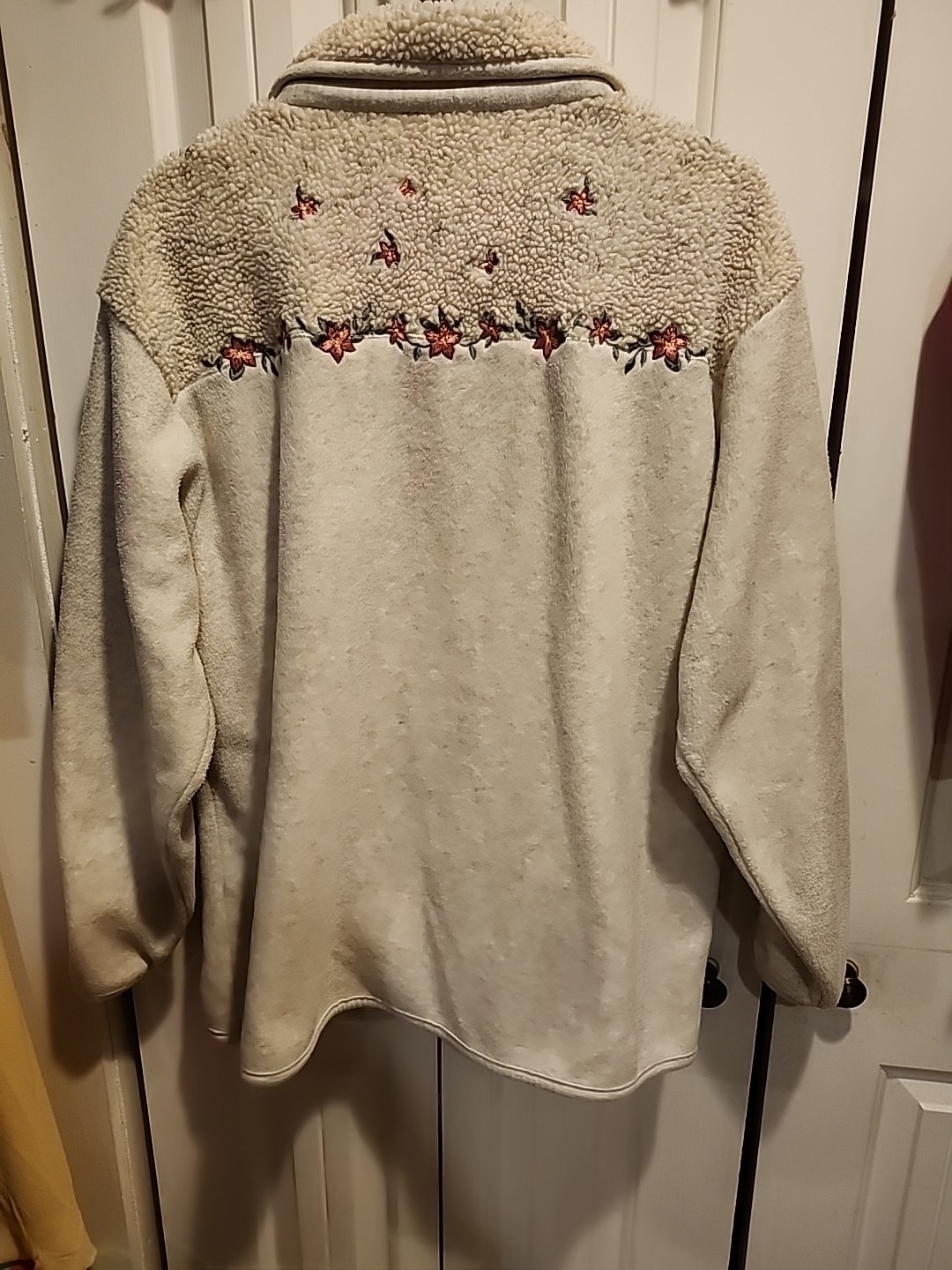 Northern Reflections Sz L Cream Gray Blend Fleece Embroidered Flowers Jacket