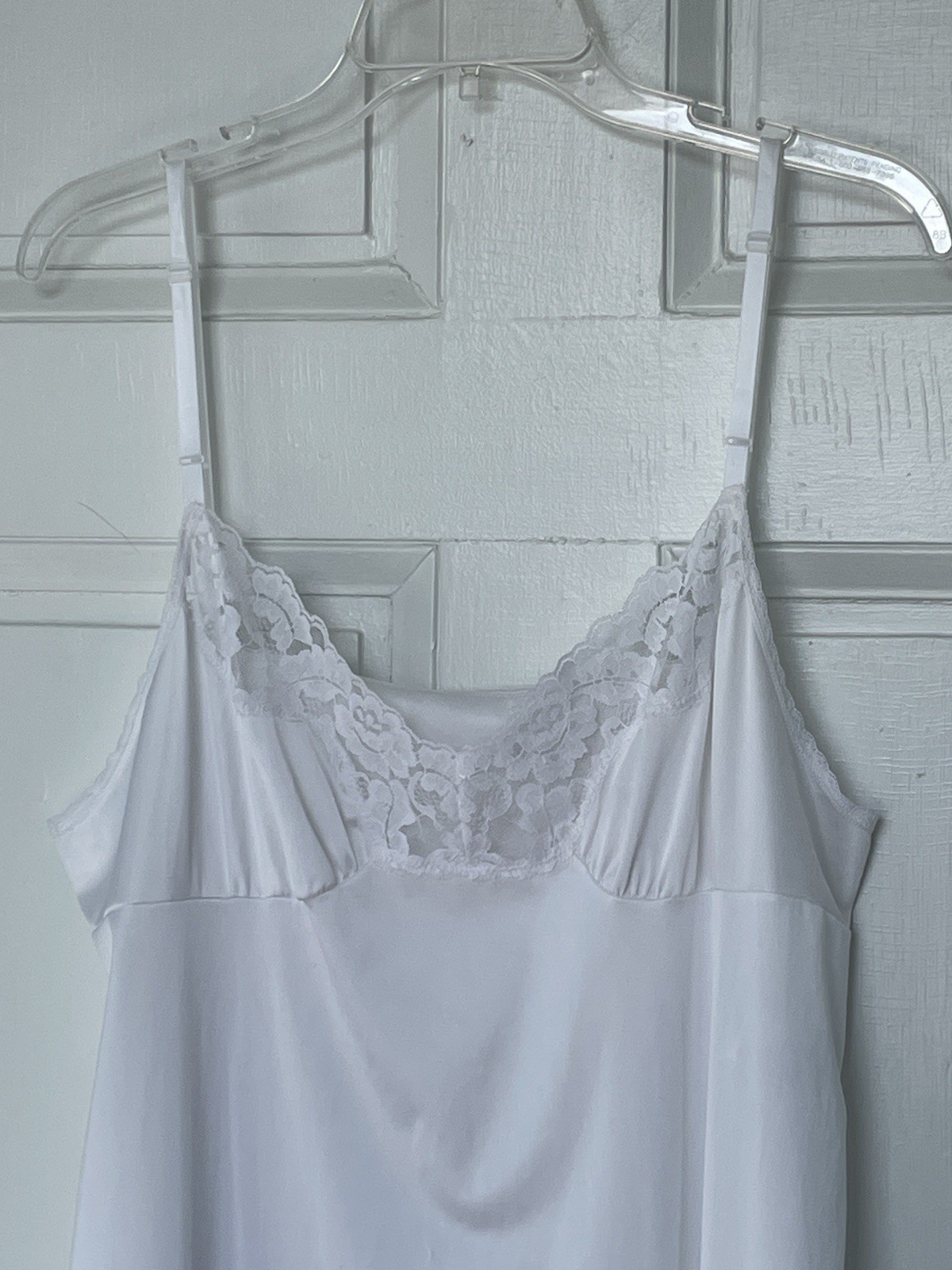 Vintage Vassarette Satin Full Dress Slip Womens 42 White Nylon Lace Trim #10-805
