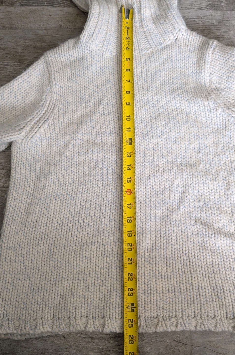 Vintage Gap Chunky White Donegal Turtleneck Sweater Size L Womens Wool Blend EUC