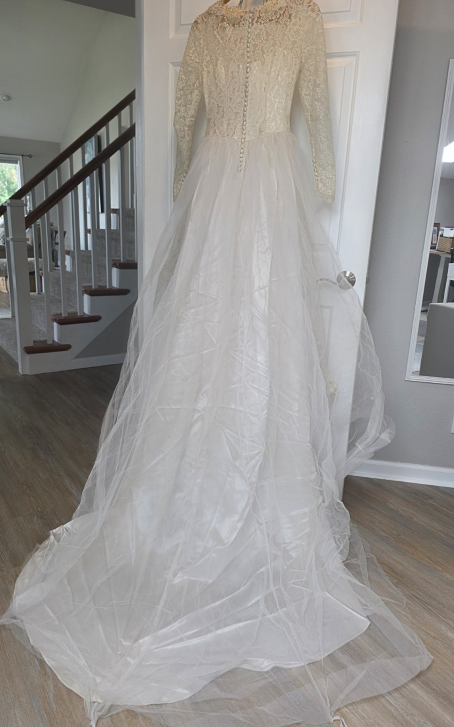 Vintage 1950s Floral Lace & Tulle Wedding Dress with train Long Sleeve Cathedral