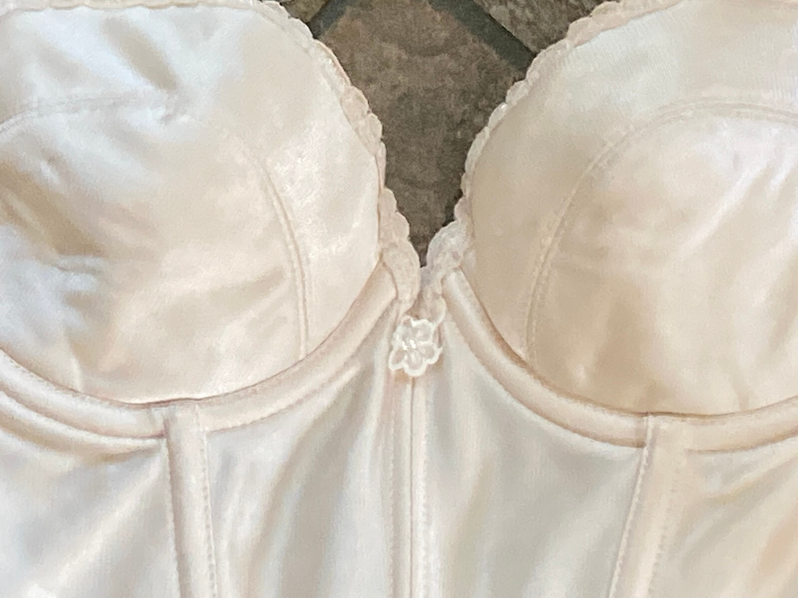 1122 FREDERICKS 36B Ivory SATIN Strapless Long Line Underwire Bra #5203 VINTAGE