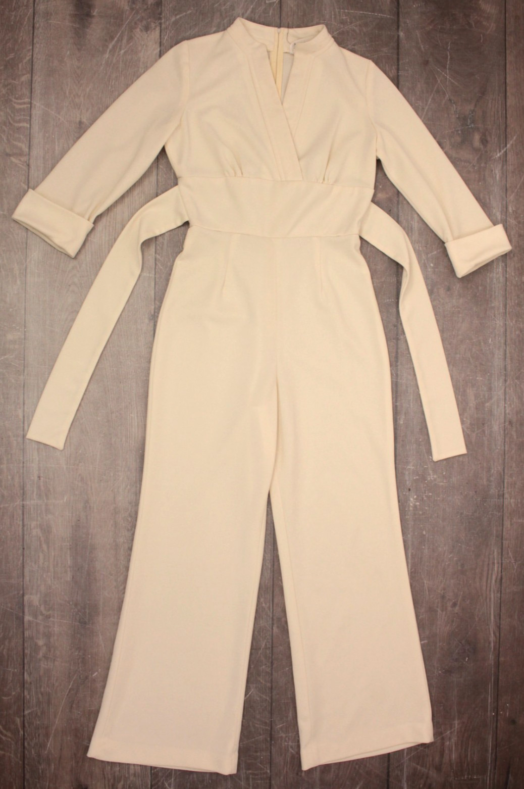 Vtg Women’s 70s White Cuff Sleeve Polyester Jumpsuit Sz M 1970s C.M. Courtney