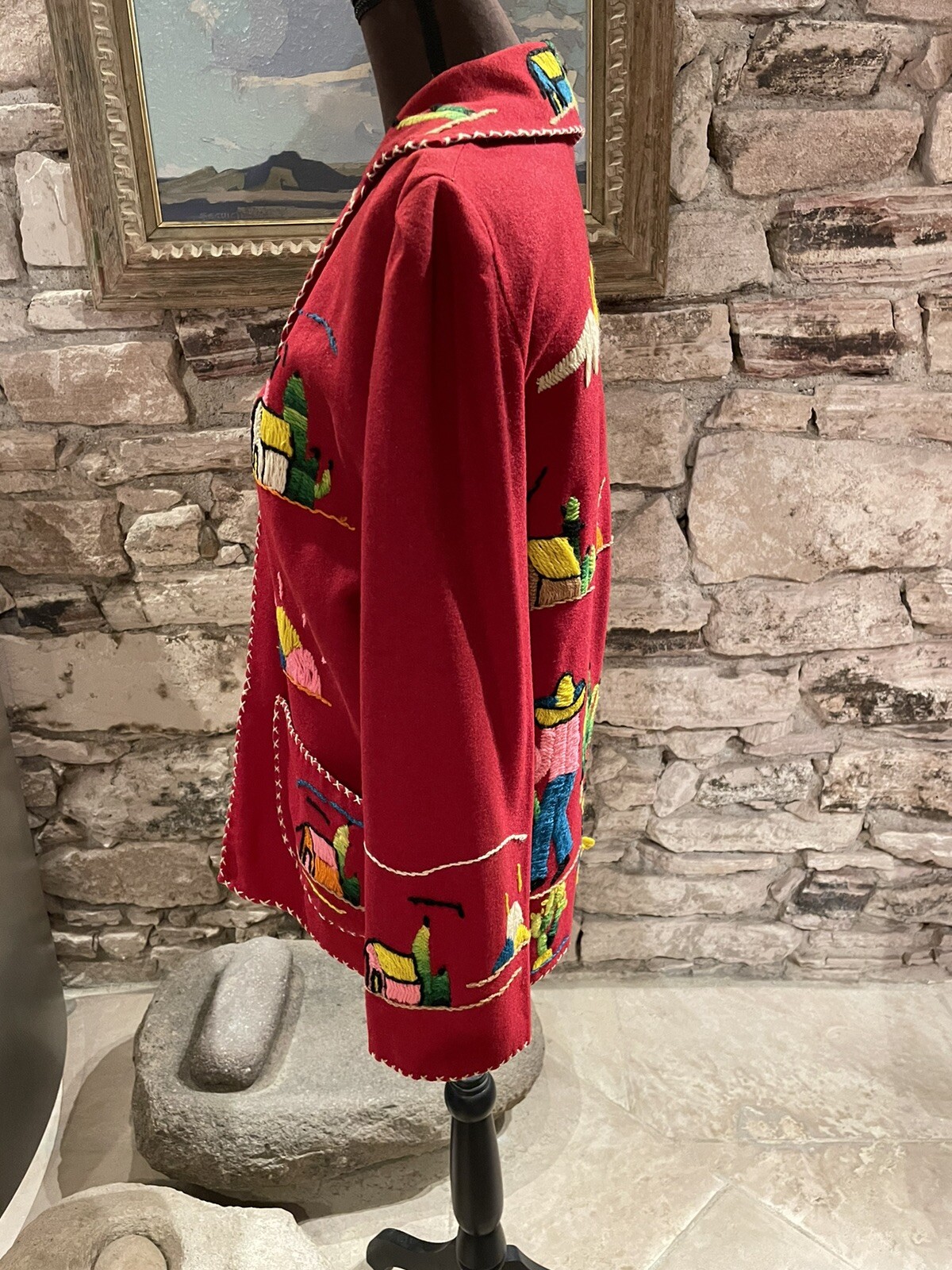 Lovely Vintage Red Embroidered Wool Felt Mexican Jacket Size S