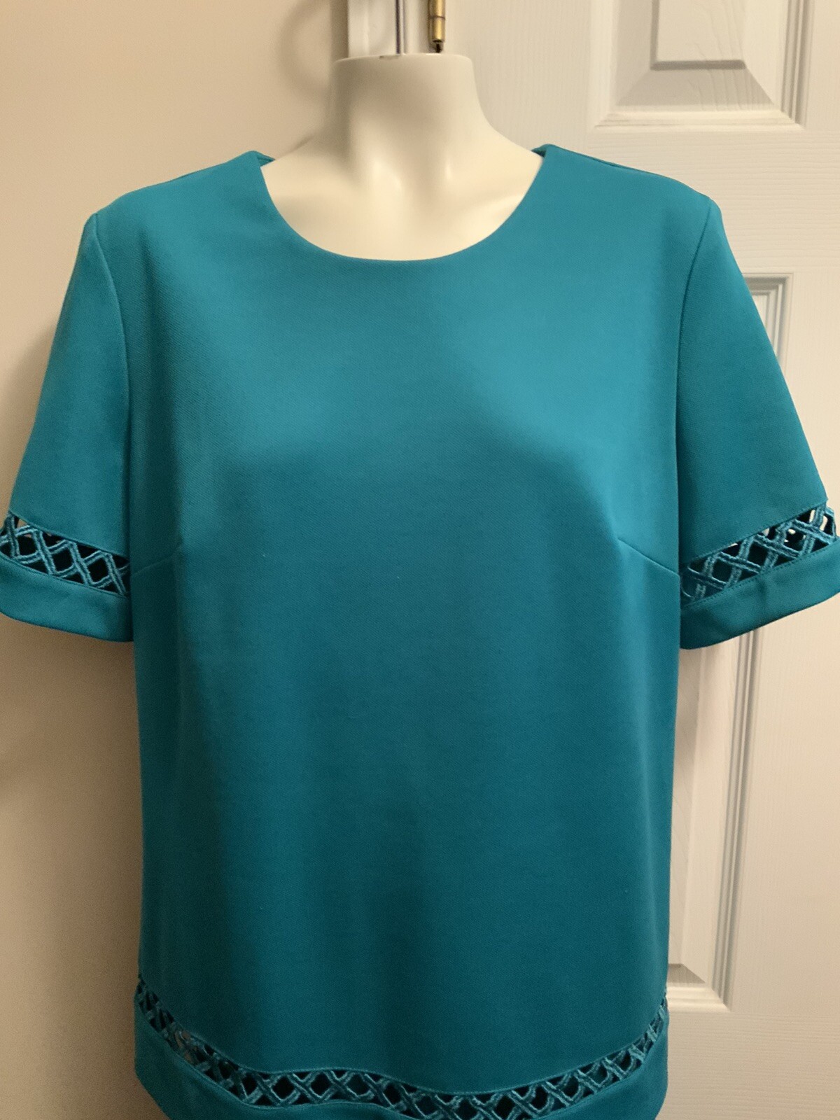 Westside Clothing co. Woman Ladies 2 Piece Skirt Suit Size 14 Turquoise Green