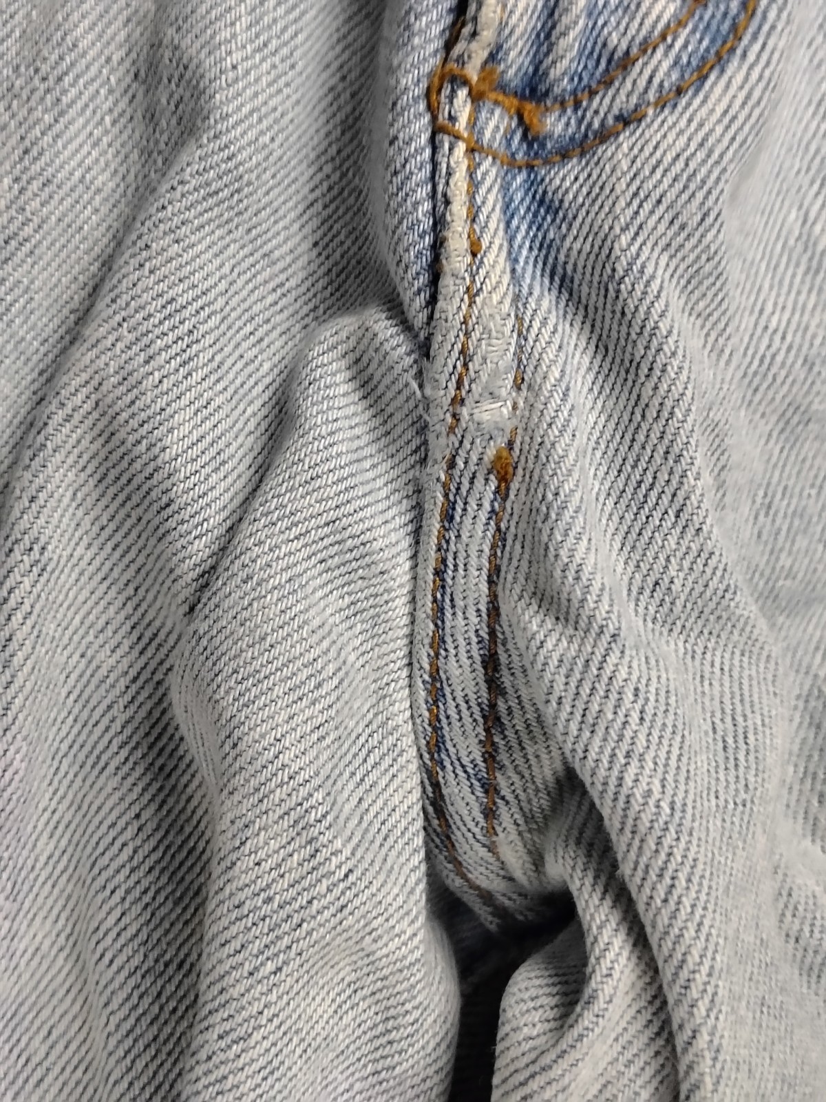 Vintage Guess 10001-30 USA Made Denim Jeans Tag 35″×27″ Light Wash Frayed Custom