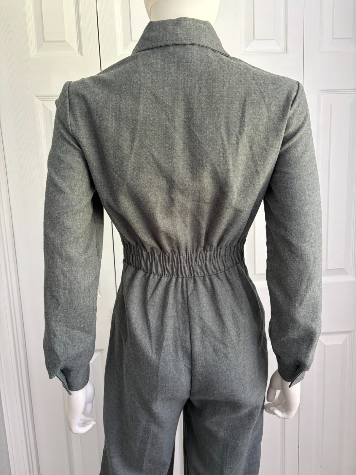 Vintage 70’s Juniors Grey Pants Jumpsuit with zip closure size 9