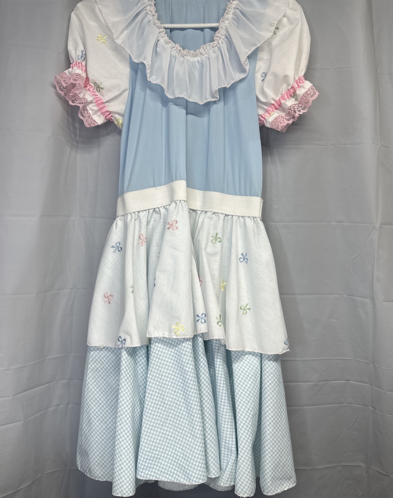 Vintage Dress. No Tag. Costume Wear.
