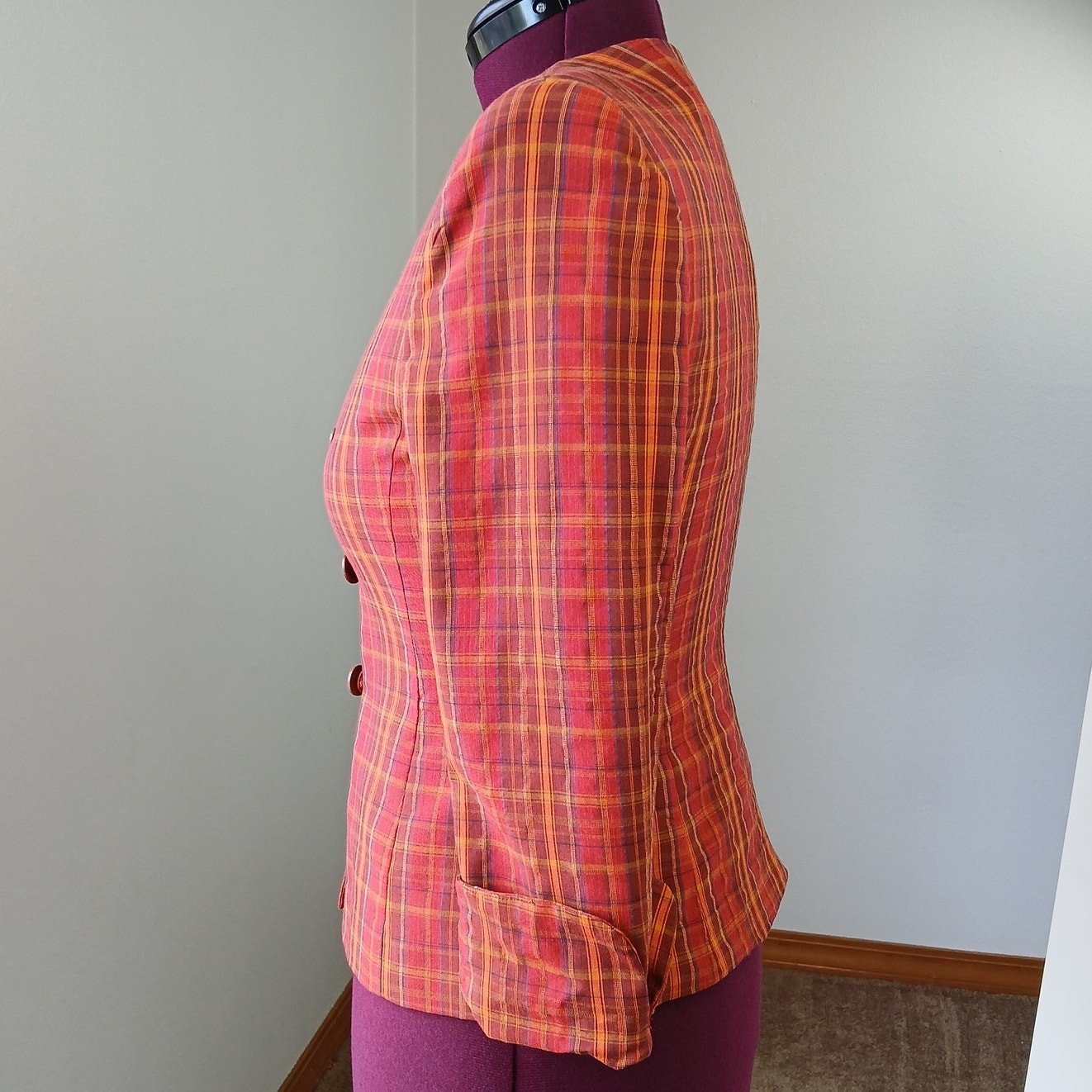 Jones Wear Petite VTG Plaid Orange Red Blazer size 8P professional office attire