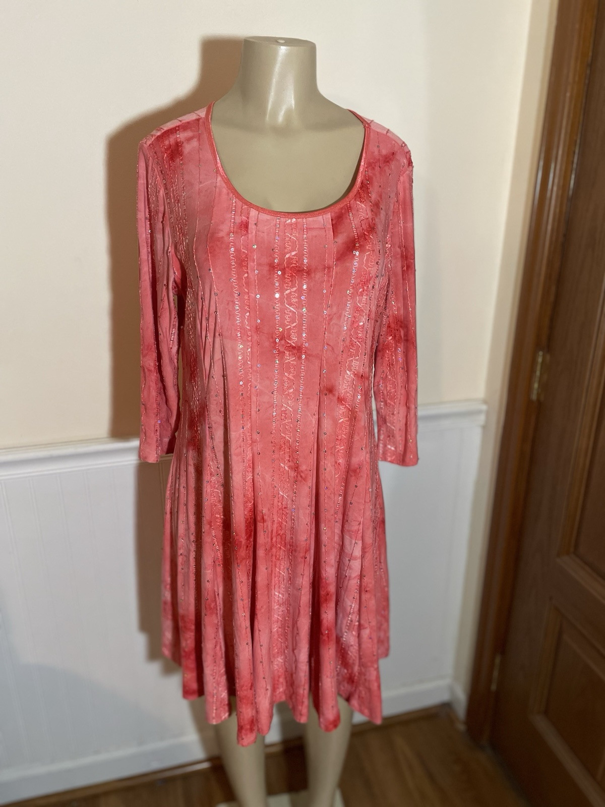 Sami & Jo XL long Sleeve Knee Length Orange Dress With Sequins. Round Neck.