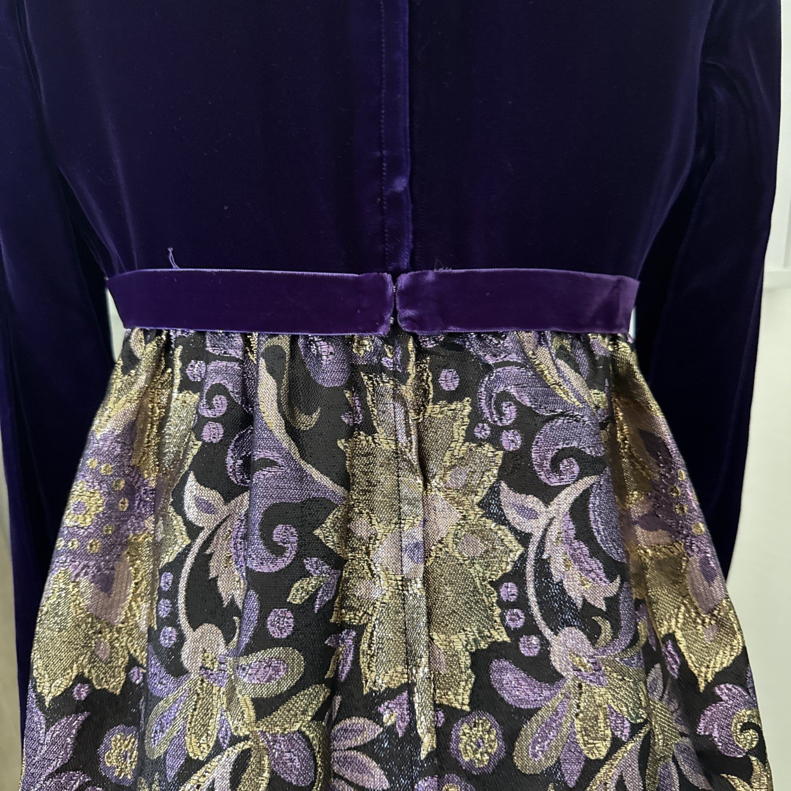 VTG Kent Originals Purple Velvet V Neck Brocade Black Gold Velvet Empire Gown