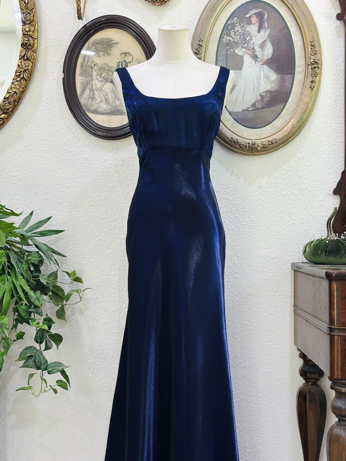 Vintage Alex Evenings Iridescent Electric Blue Purple Bias Cut Maxi Gown