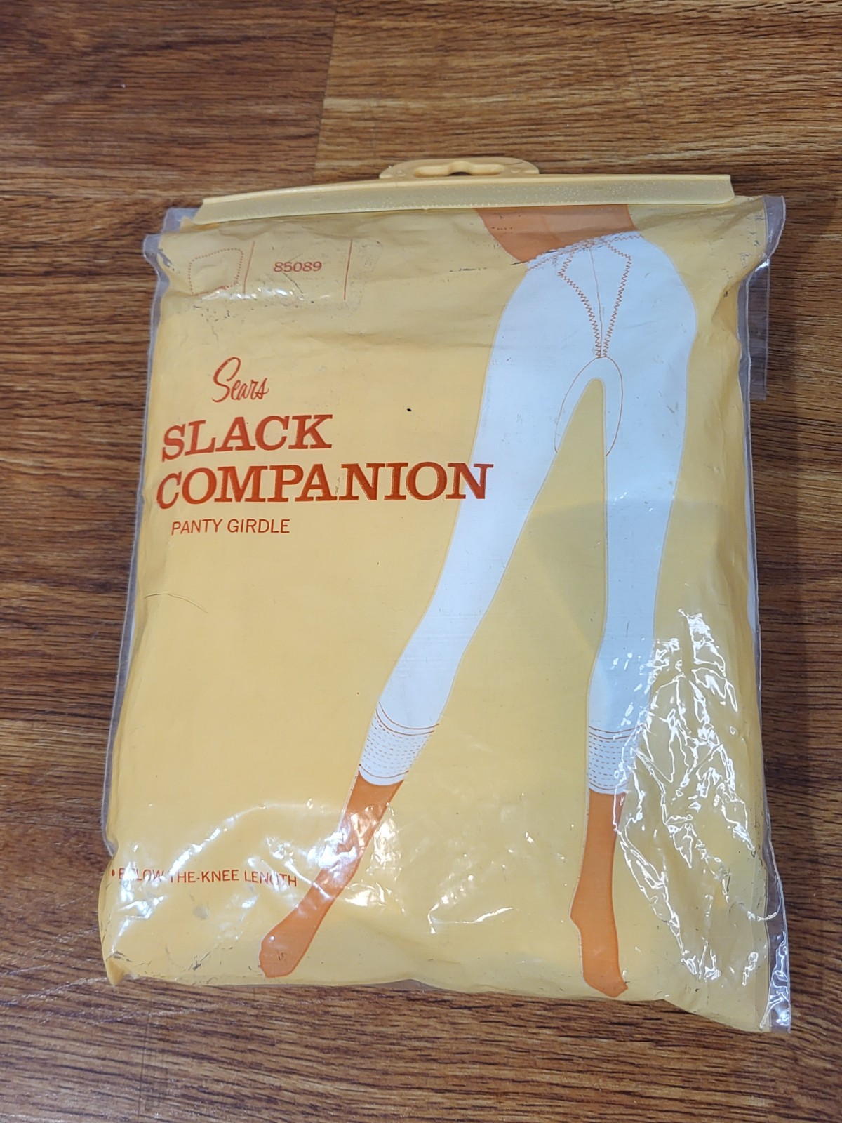 Vintage 70’s Sears Women’s Below The Knee Slack Compression Shapewear Medium