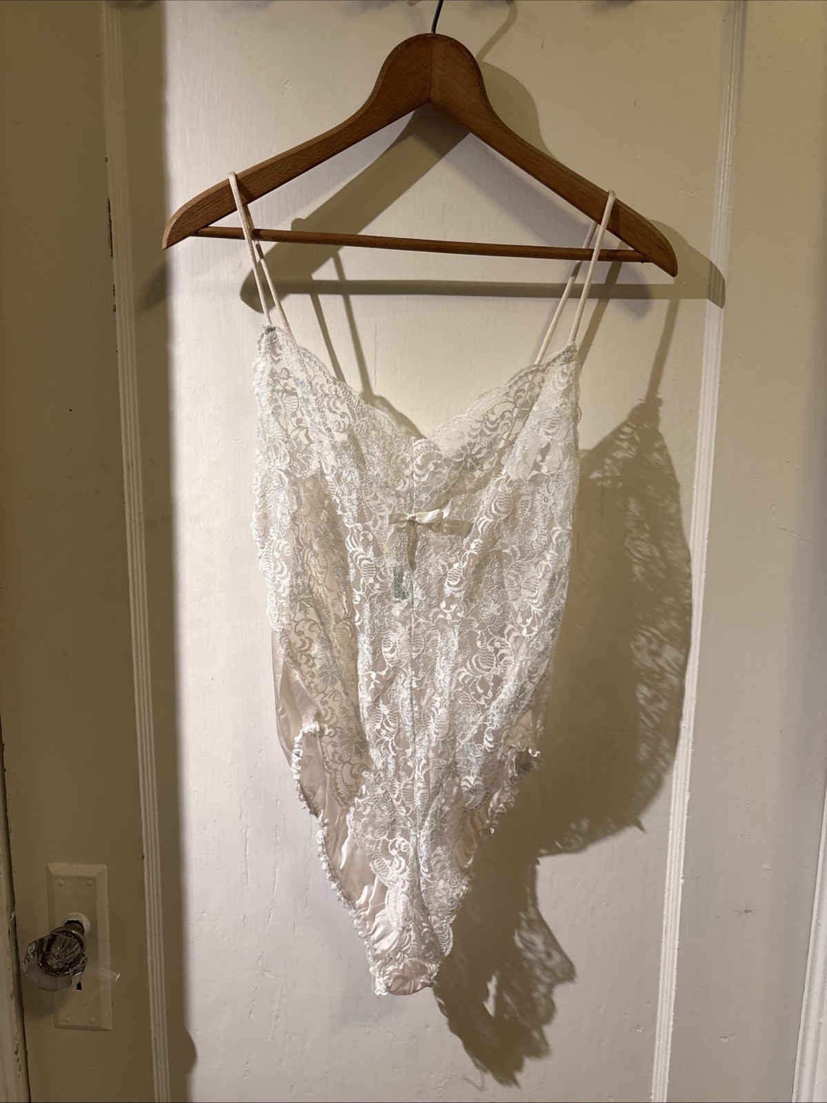 Nan Flower 1970s White Lace Pink Vintage Lingerie Size L Made In USA