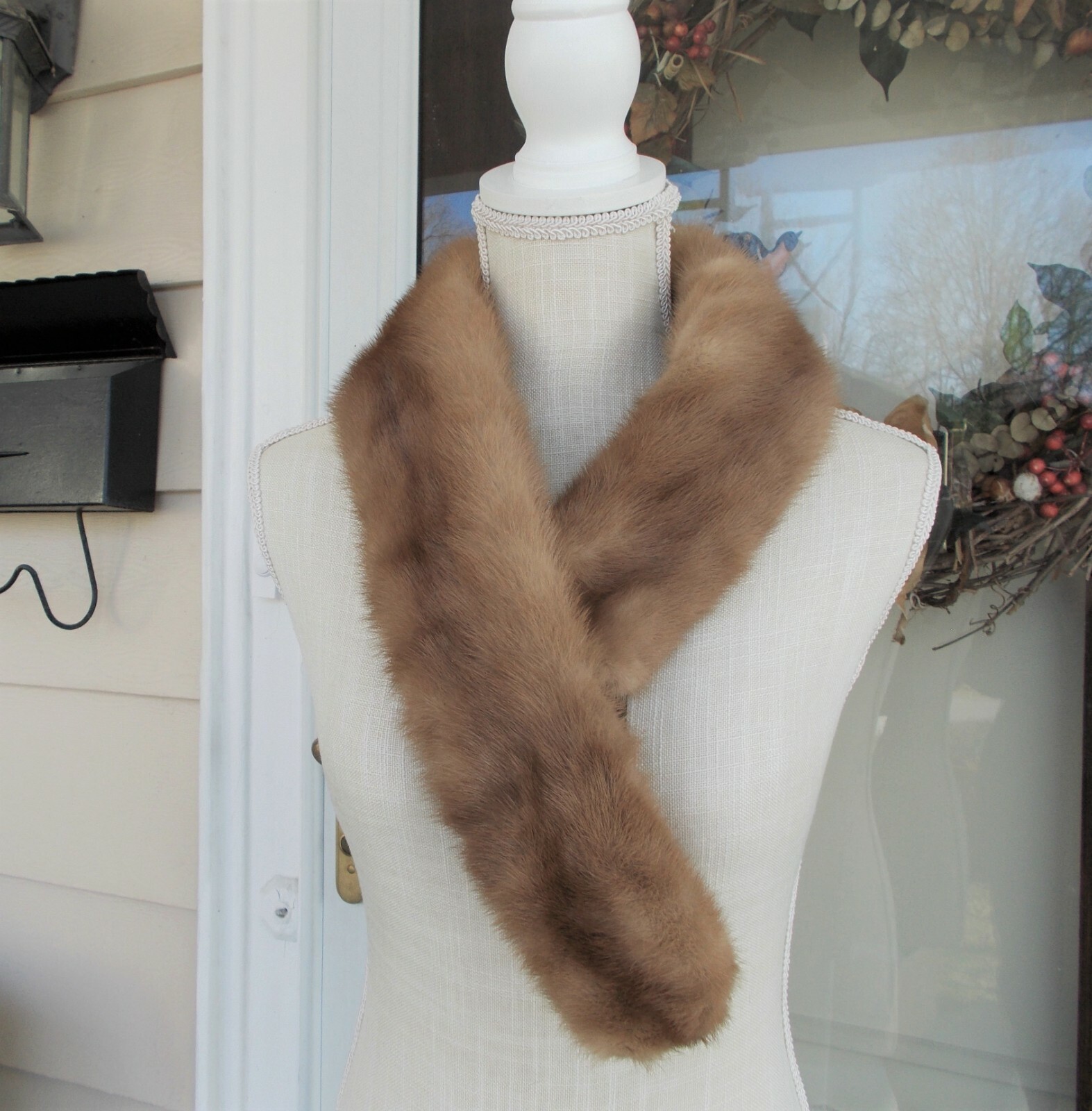 Vintage Champagne Blonde Mink Fur Collar Stole Scarf 36″ D. Schaffer Furs Lovely