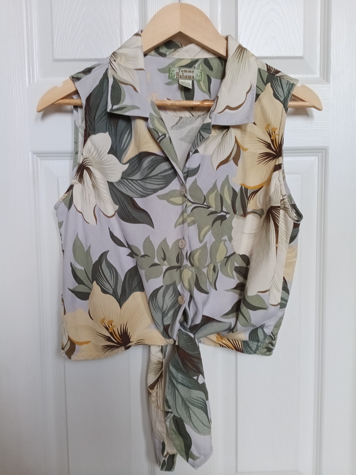 Vintage Tommy Bahama Hawaiian Button Up Shirt Women’s L (12/ 14) 100% Silk